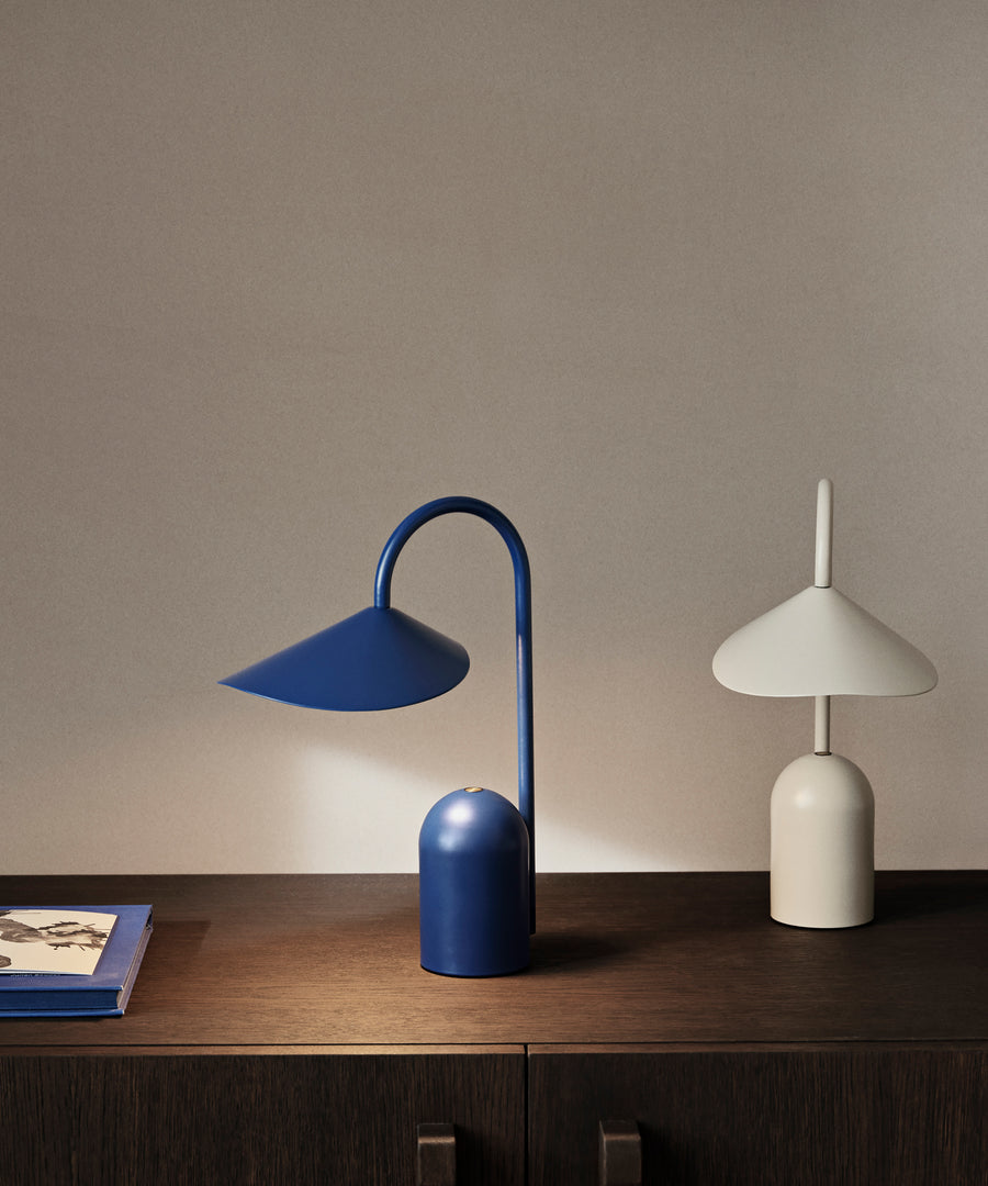 Arum Portable Lamp