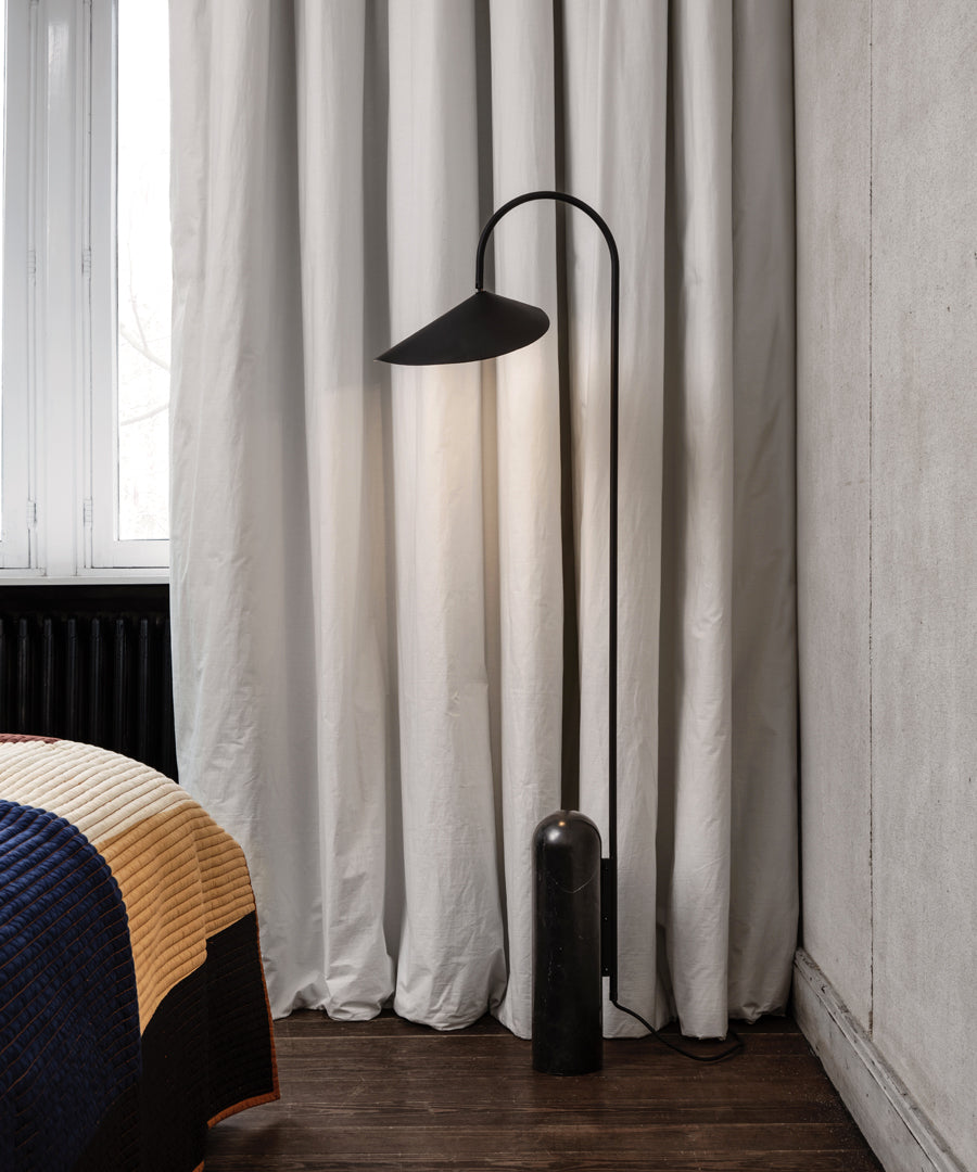 Arum Floor Lamp - Black - Sample