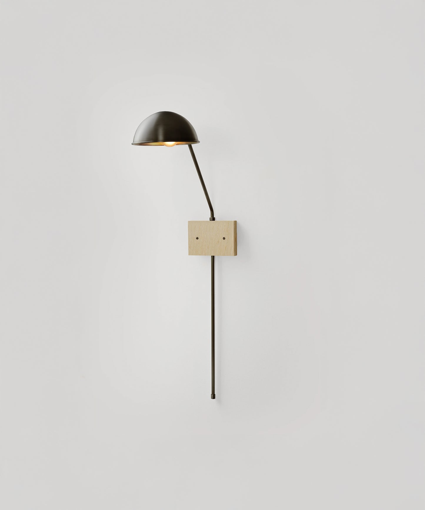 Atlas Sconce