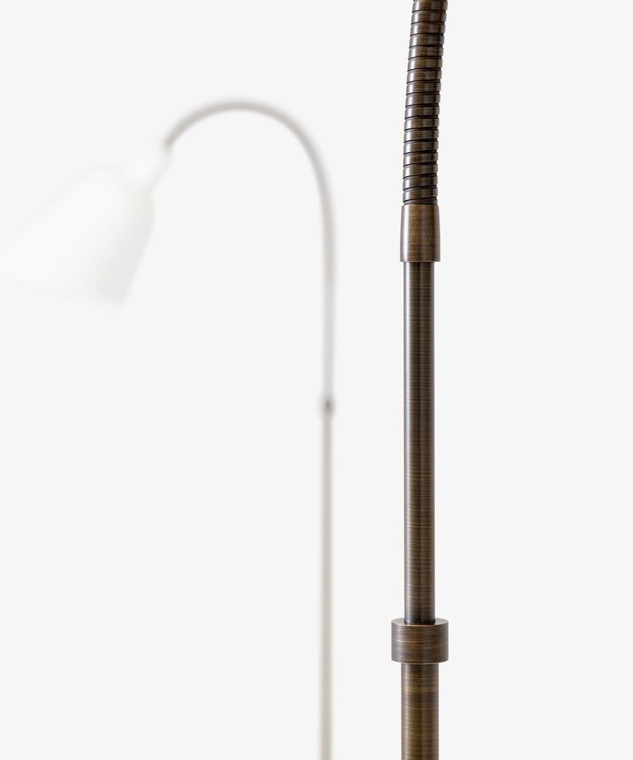 Bellevue Floor Lamp AJ7