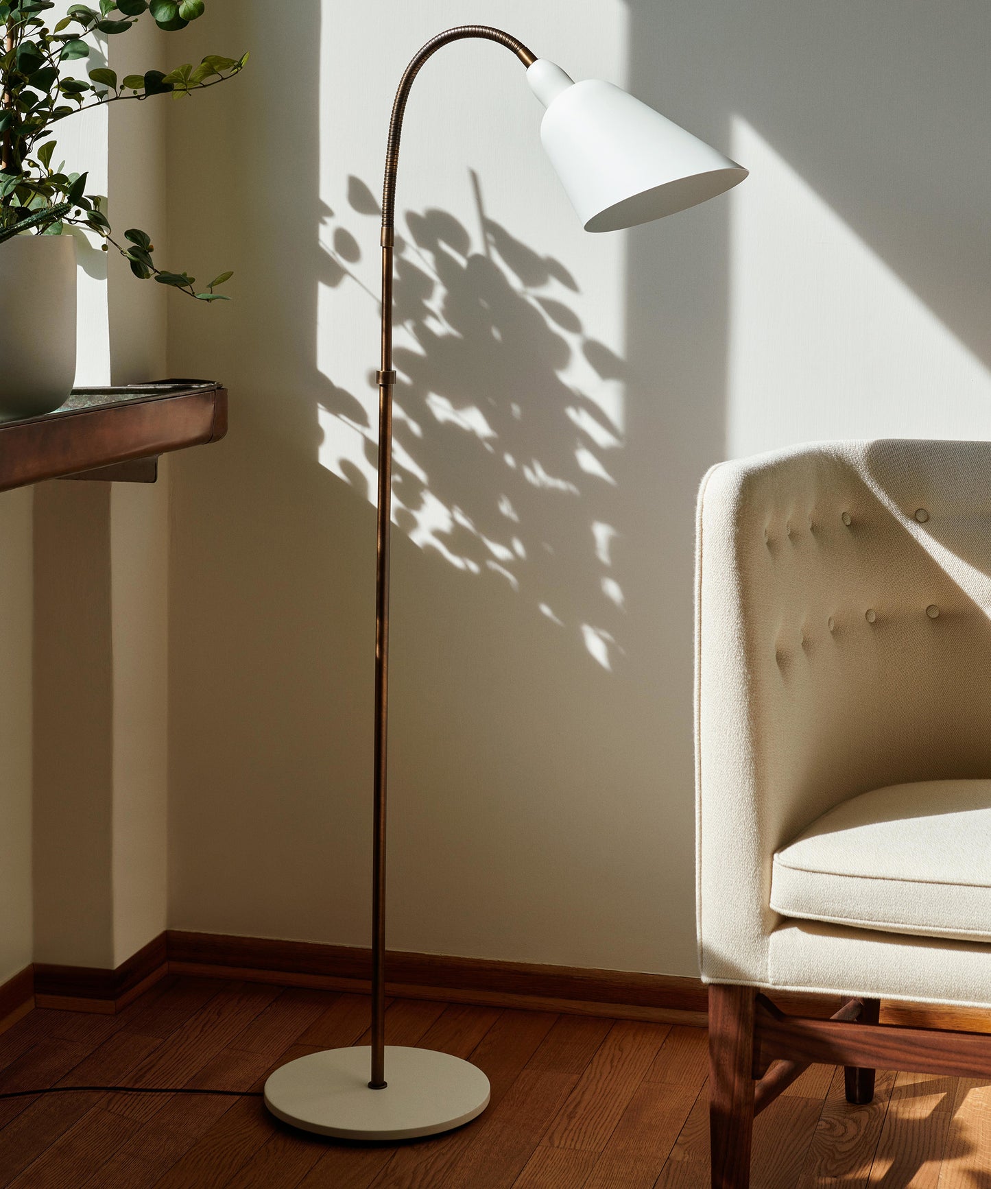 Bellevue Floor Lamp AJ7