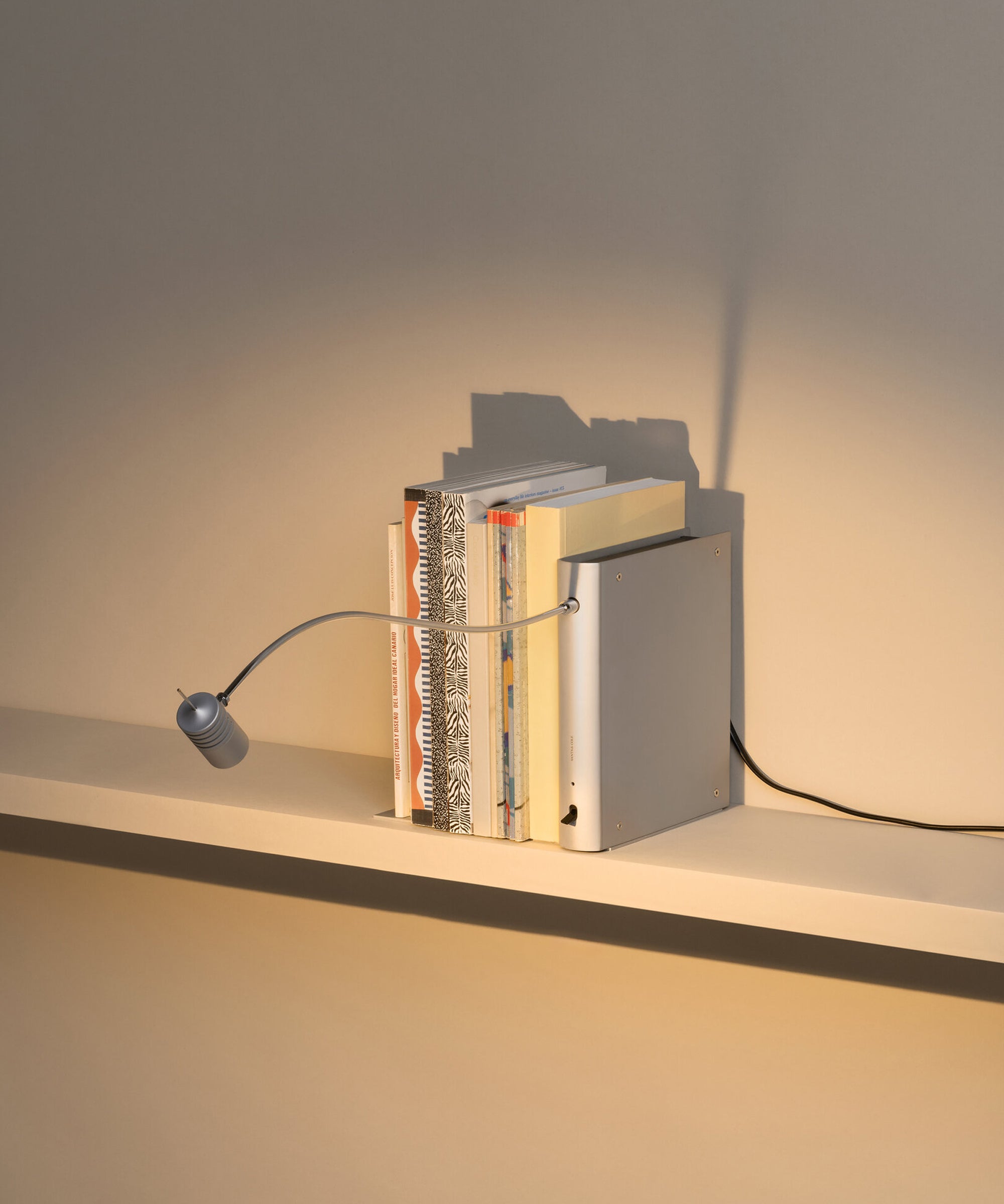 Bib Luz Table Lamp