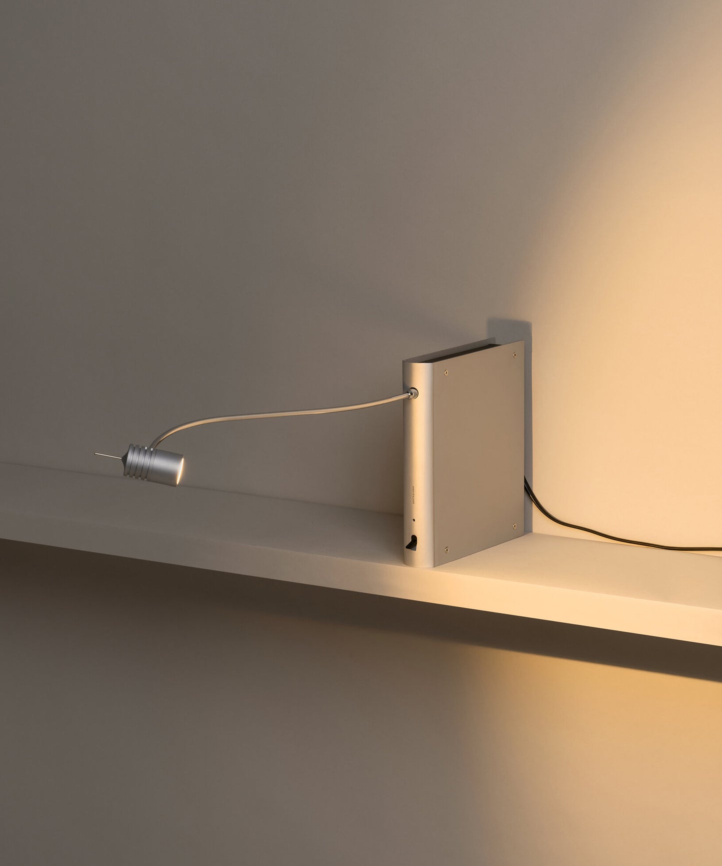 Bib Luz Table Lamp