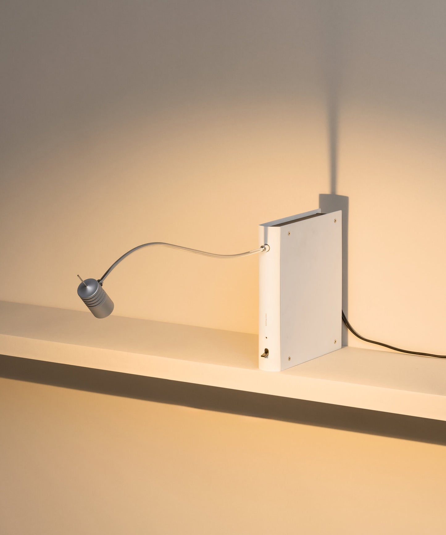 Bib Luz Table Lamp