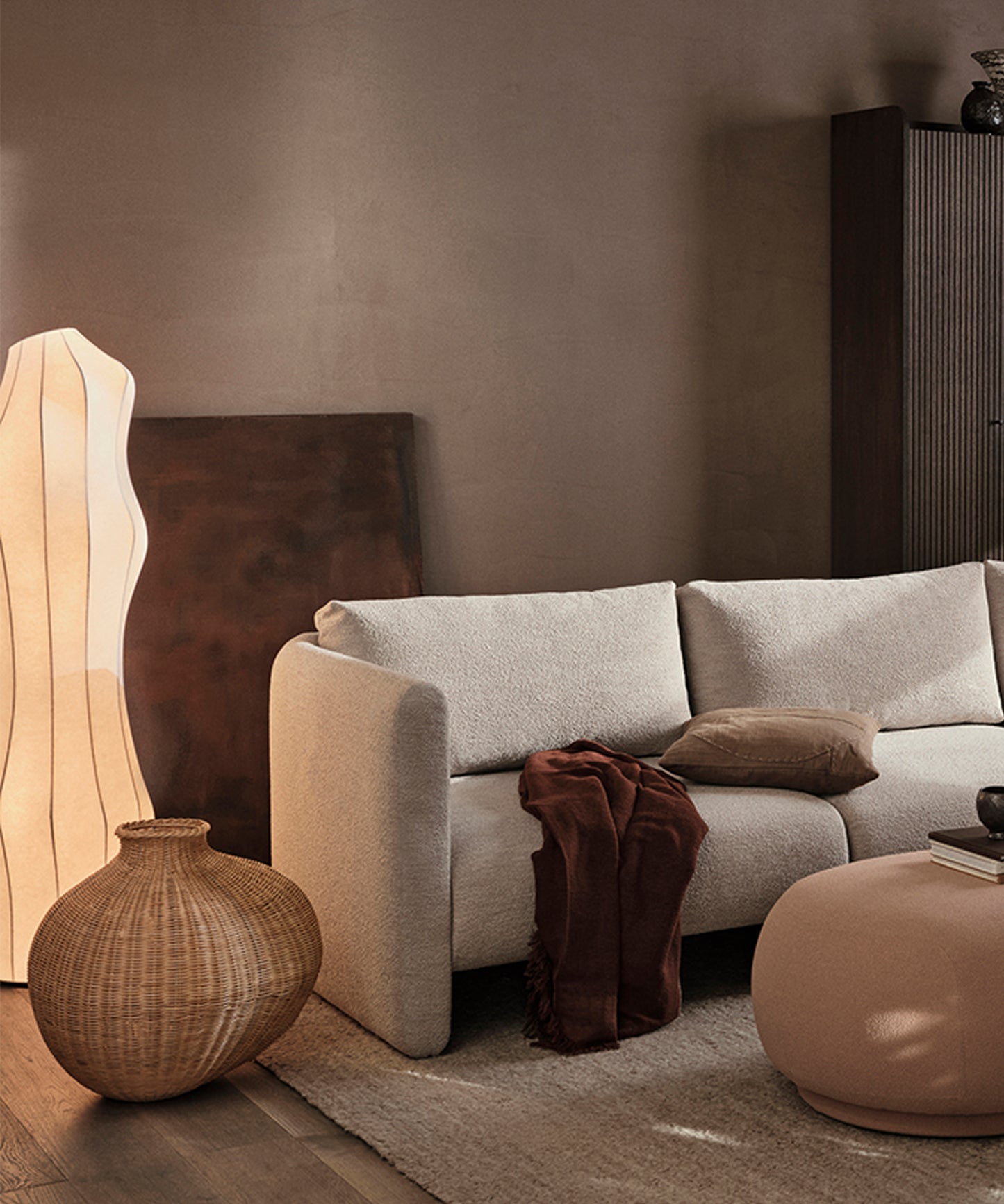 bola-braided-floor-vase-01