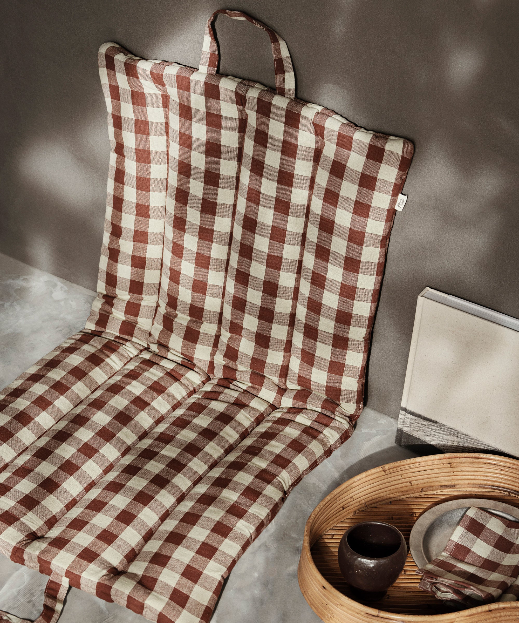 bothy-check-folding-mat-03