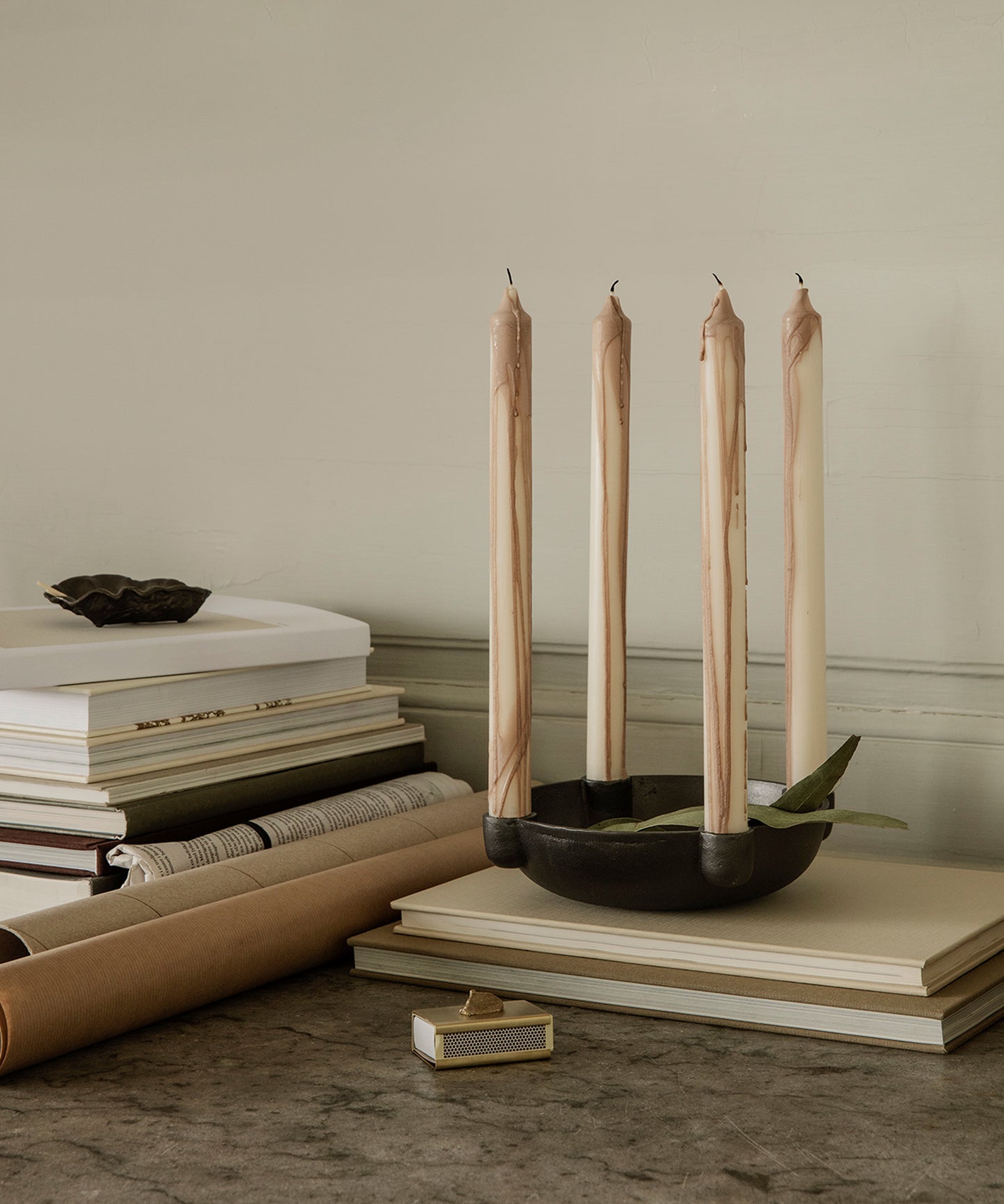 bowl-candle-holder-05_3699be8a-00e9-43f2-af06-83ea860db1f7