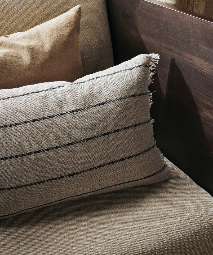 calm-cushion-rectangular-02