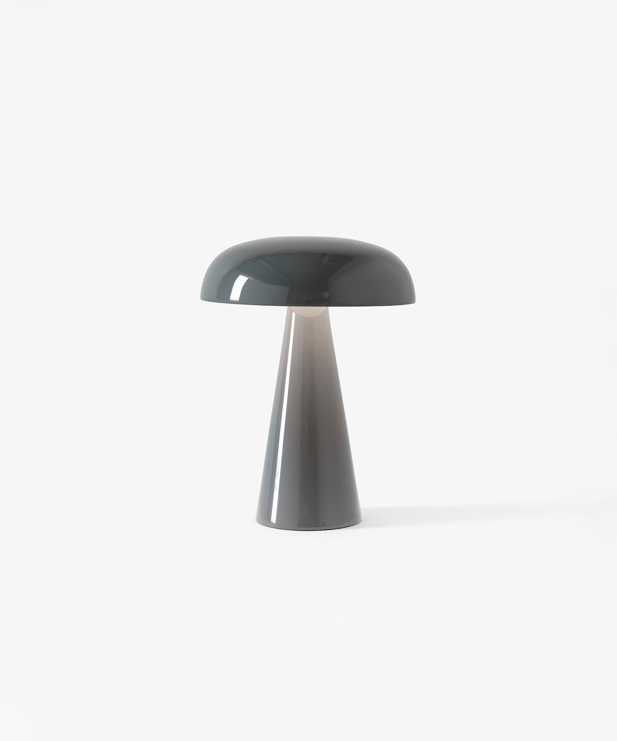 Como Portable Table Lamp SC53