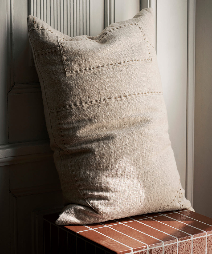 darn-cushion-rectangular-01