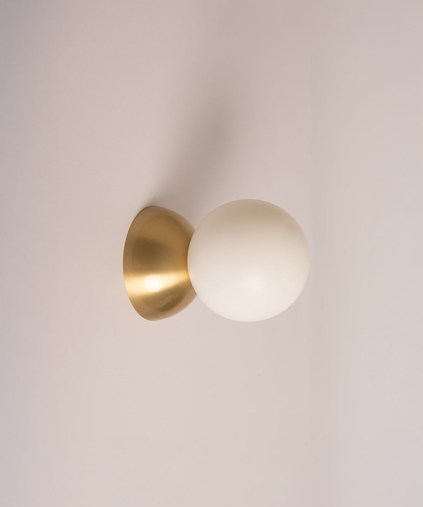 Eklipso Sconce