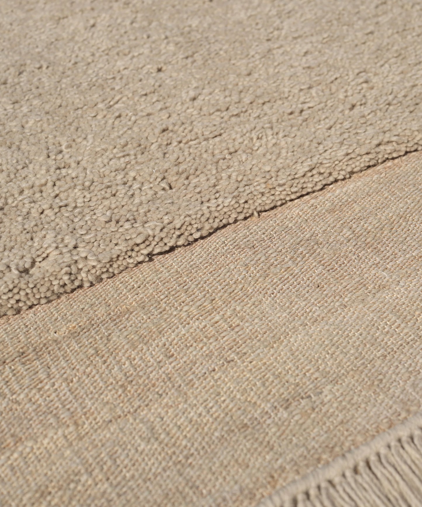 Ethos View Rug in Beige