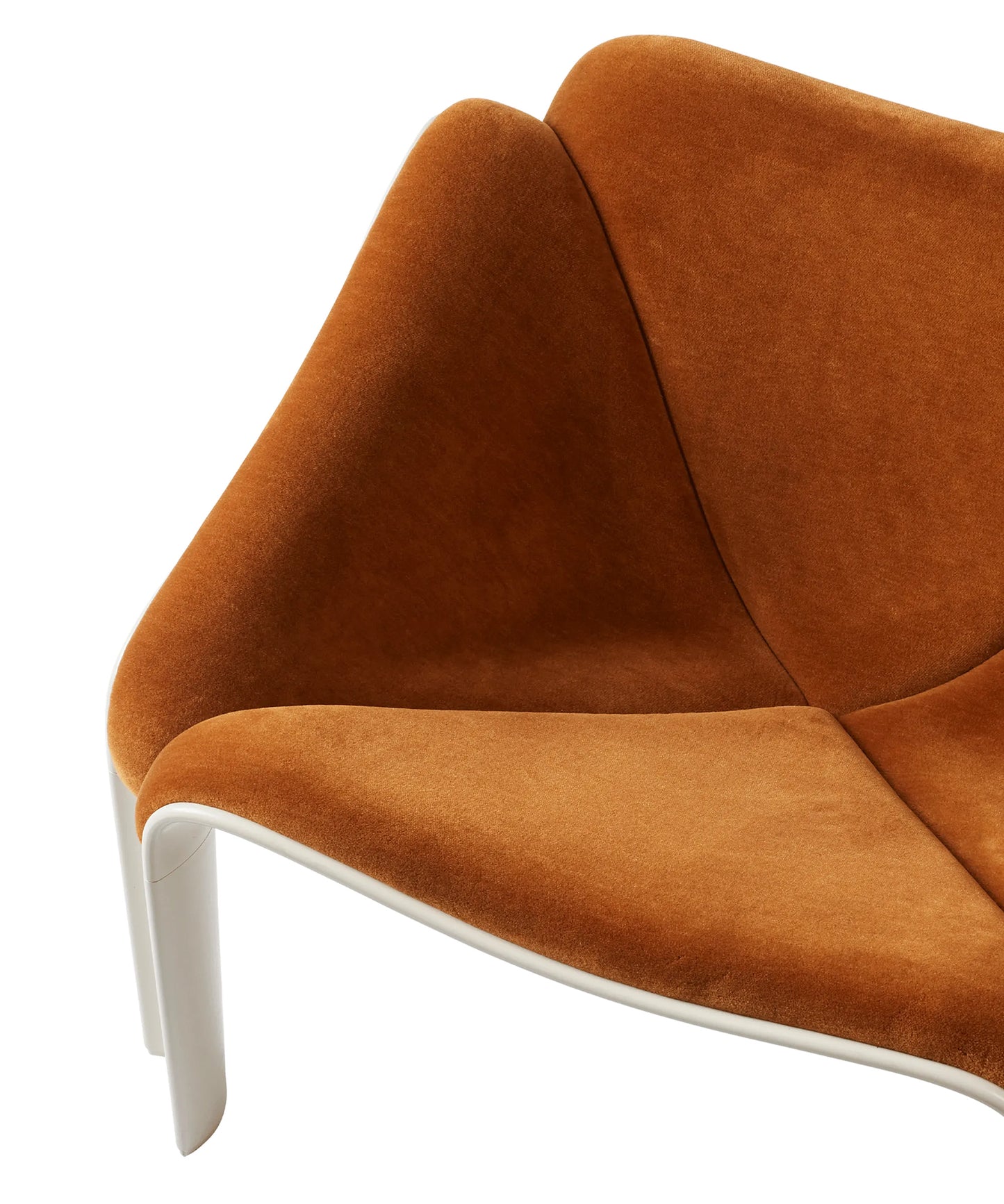 F300 Lounge Chair