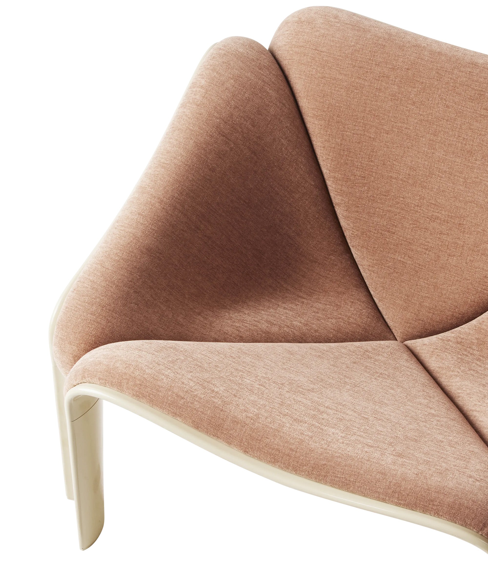 F300 Lounge Chair