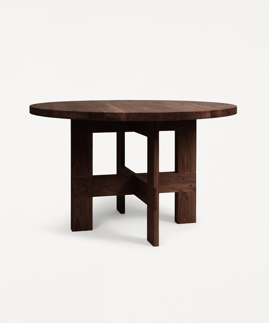 Farmhouse Round Trestle Table | Oak Table by Frama – TRNK
