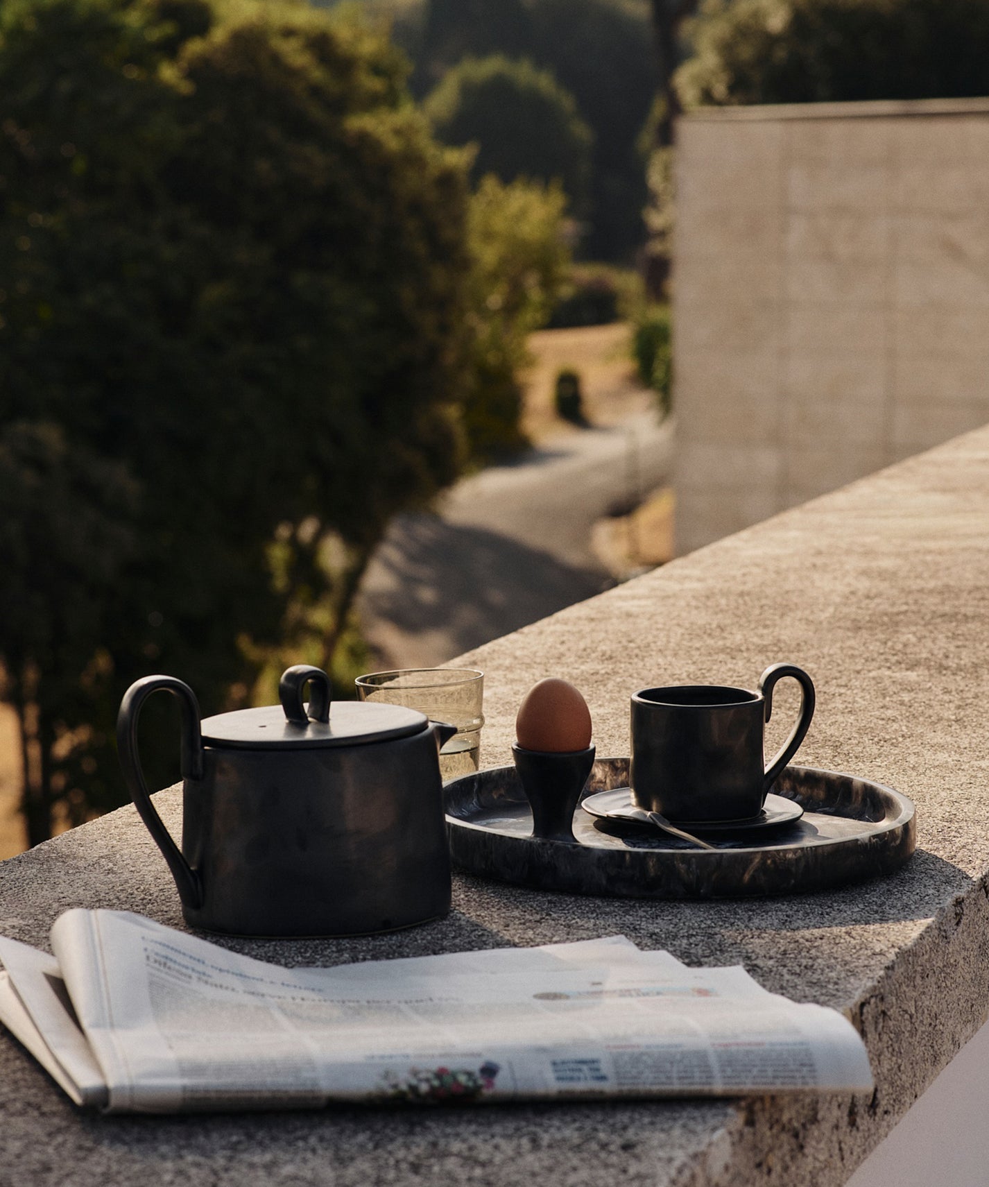 Flow Tea Pot - Black by Ferm Living | TRNK