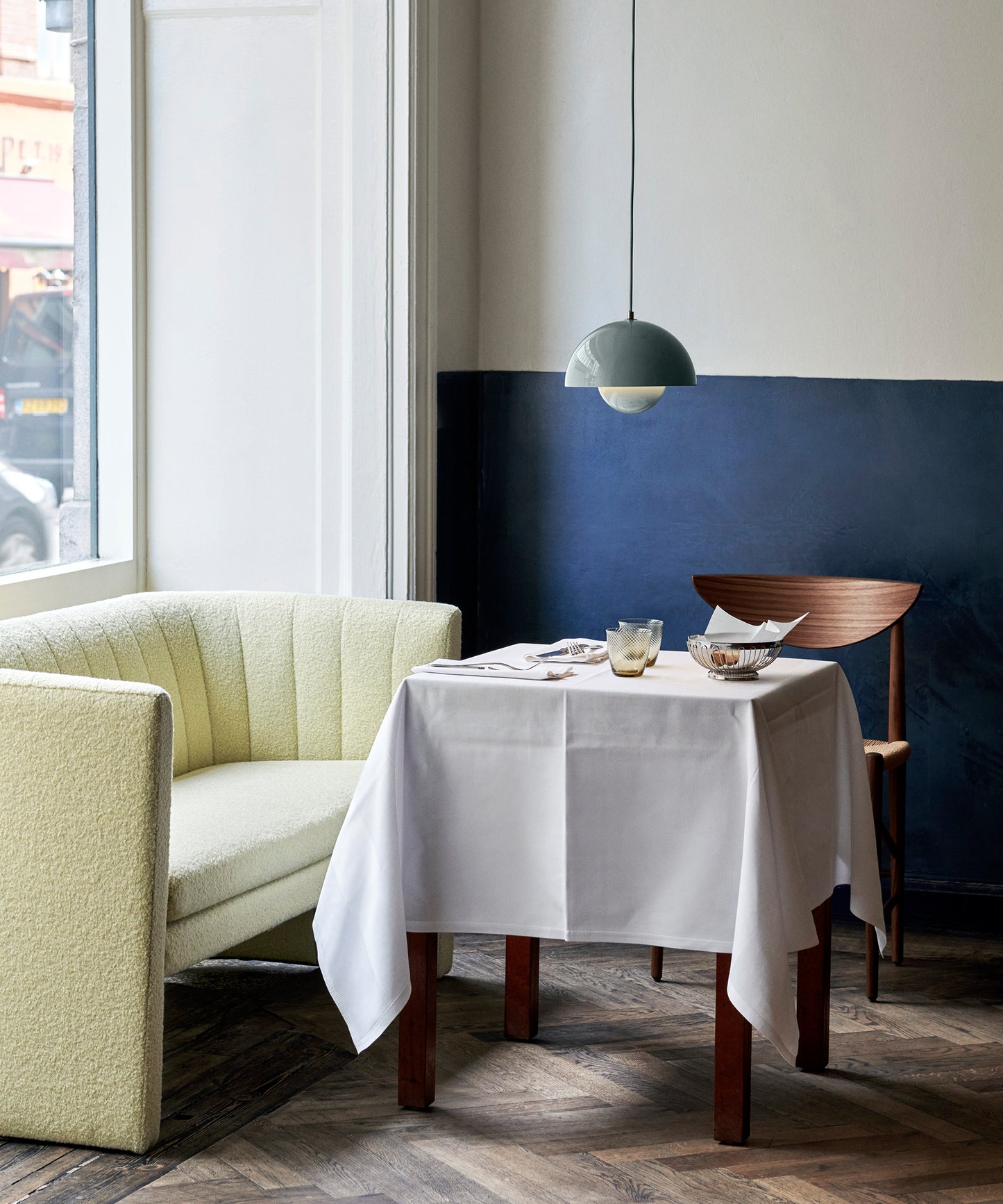 Flowerpot Pendant VP1