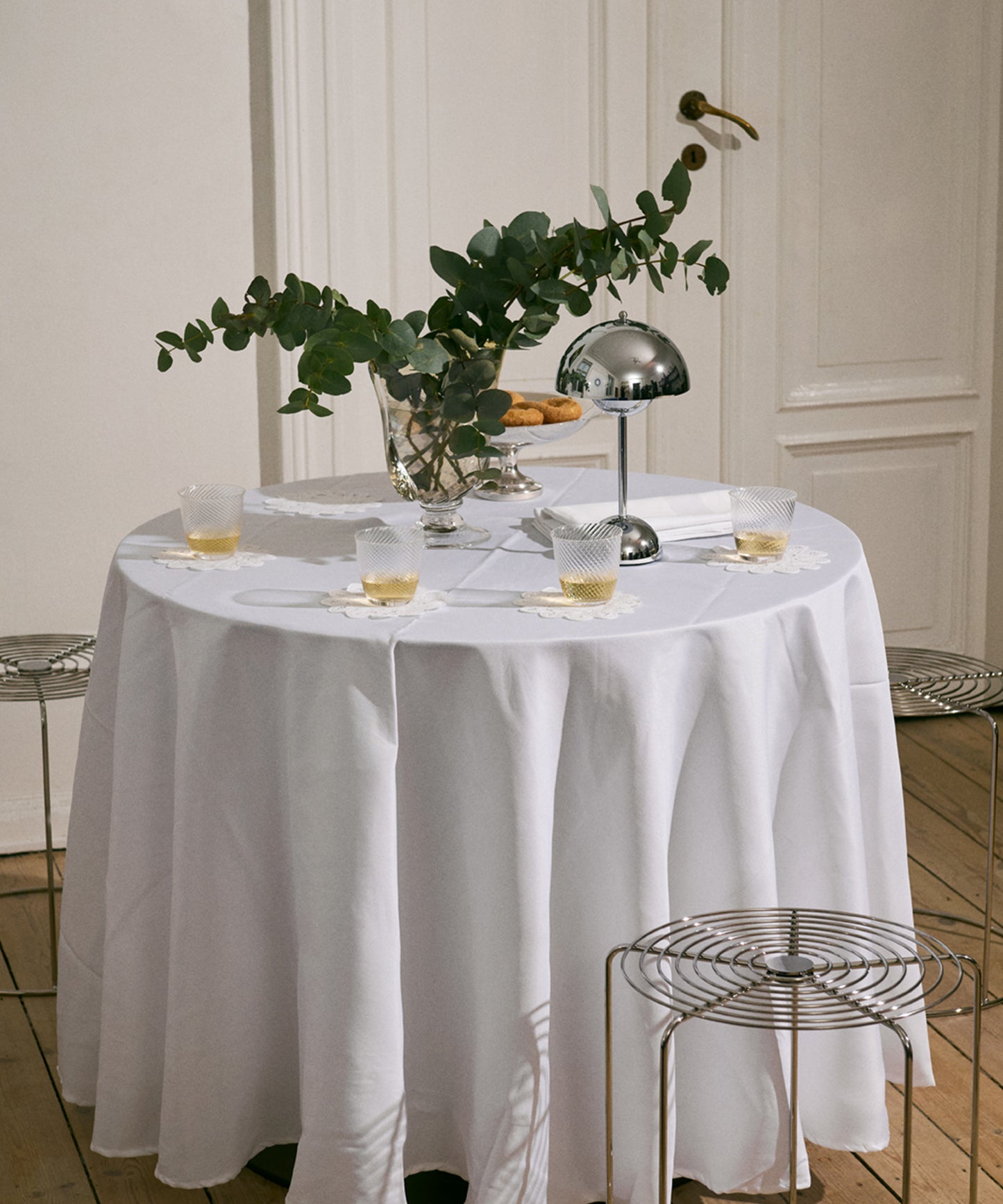 Flowerpot Portable Table Lamp VP9