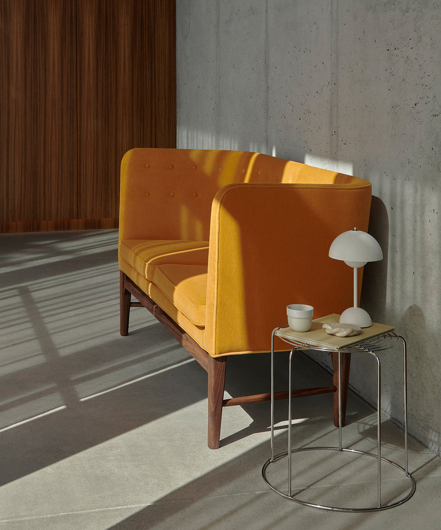 Flowerpot Portable Table Lamp VP9