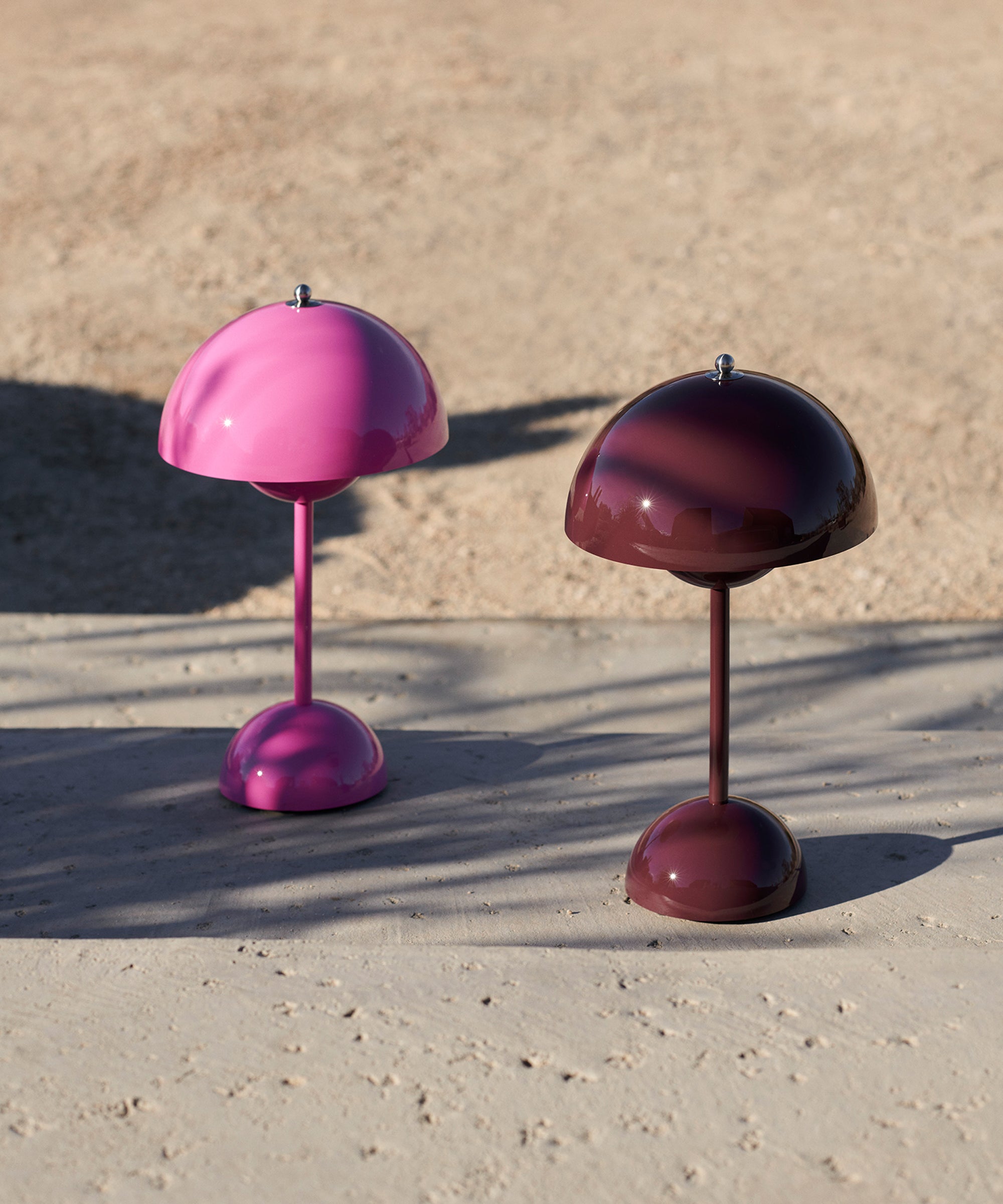 Flowerpot Portable Table Lamp VP9