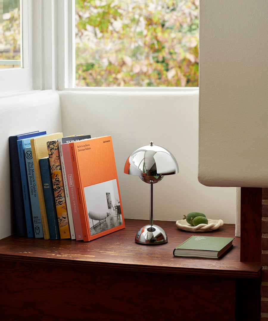 Flowerpot Portable Table Lamp VP9