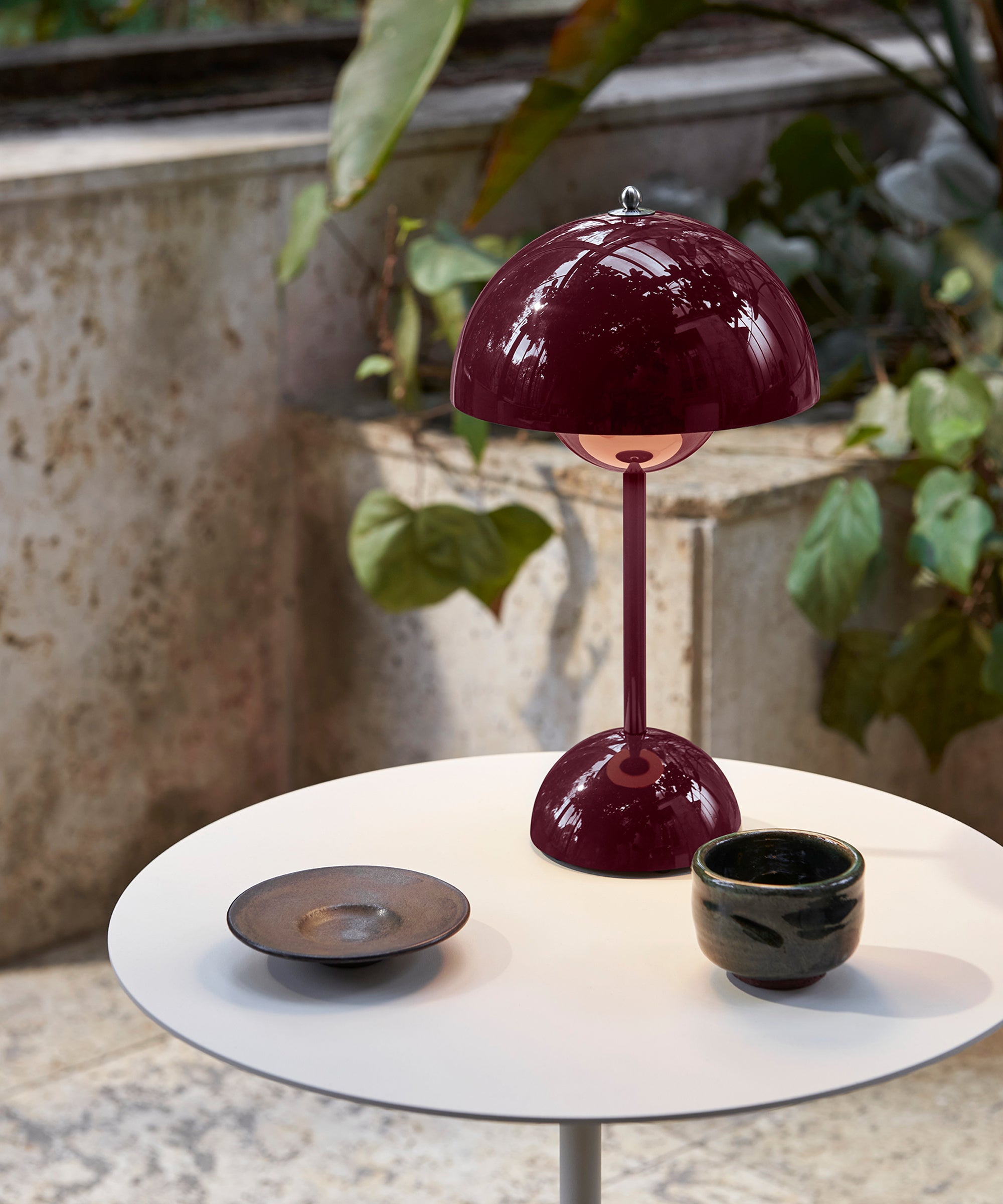 Flowerpot Portable Table Lamp VP9