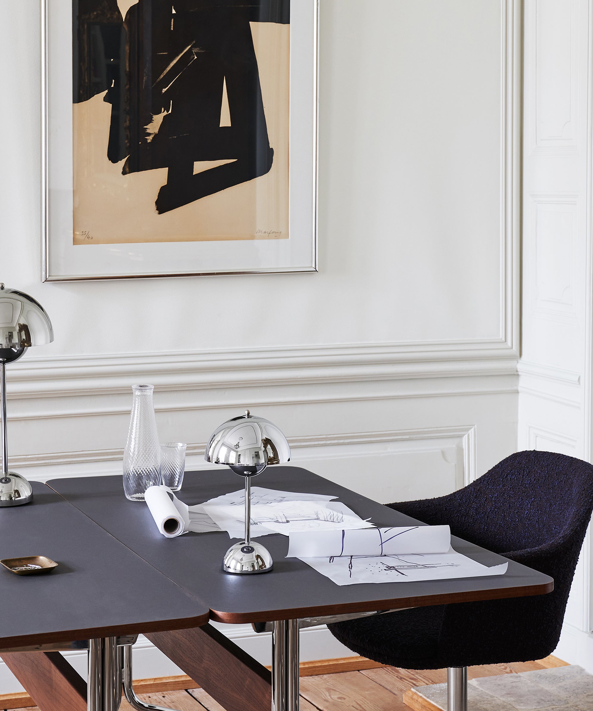 Flowerpot Portable Table Lamp VP9