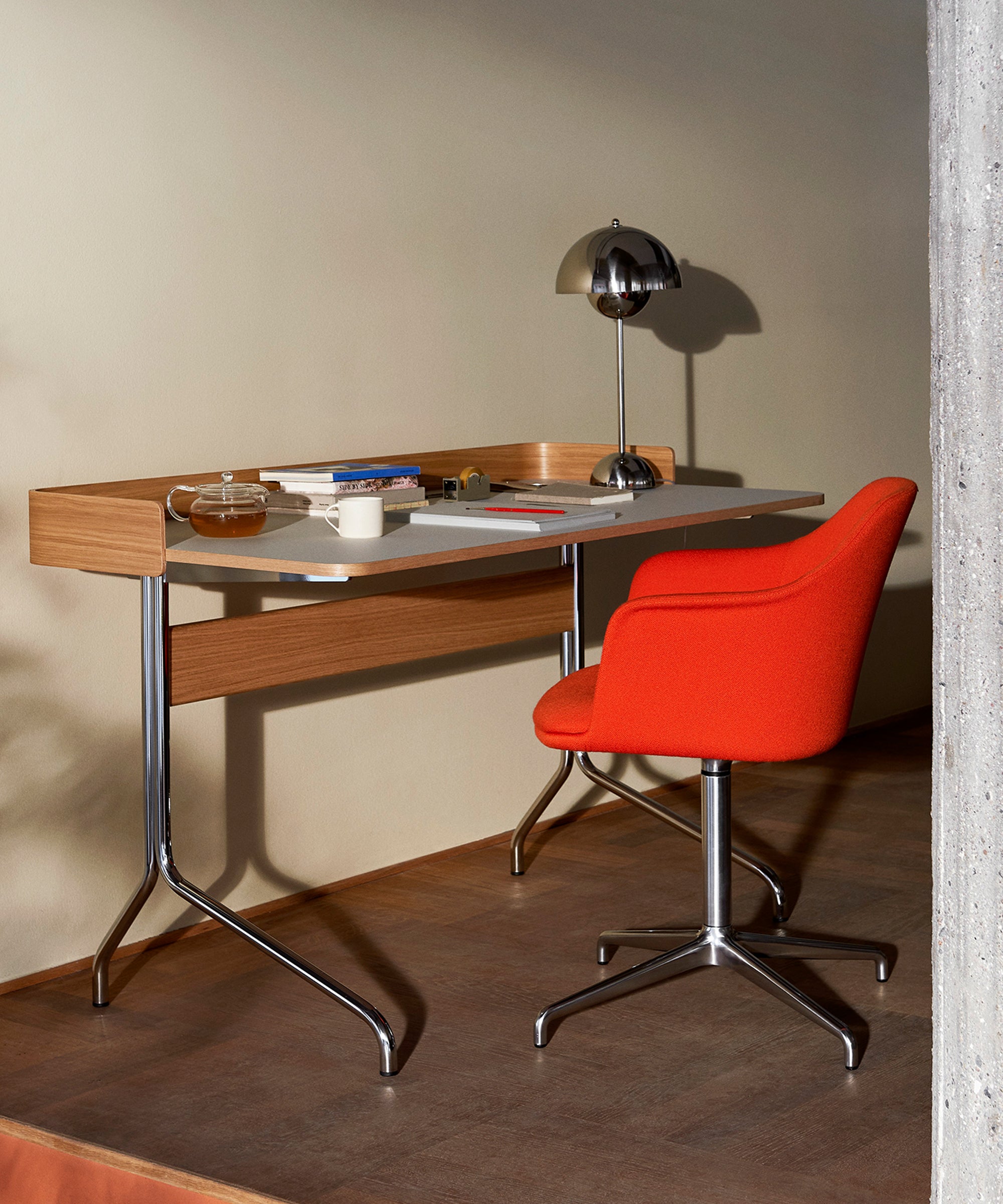 Flowerpot Table Lamp VP3