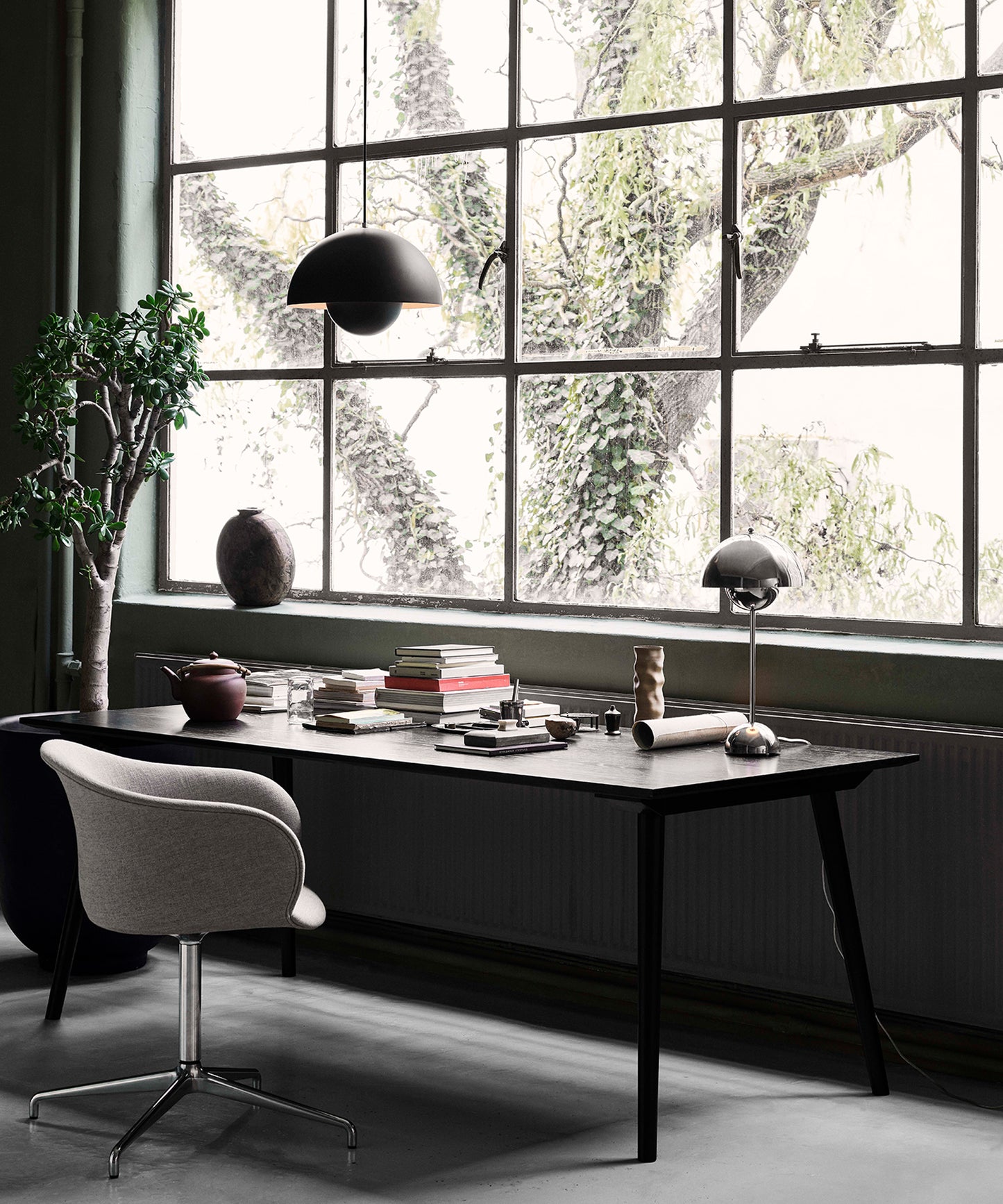 Flowerpot Table Lamp VP3