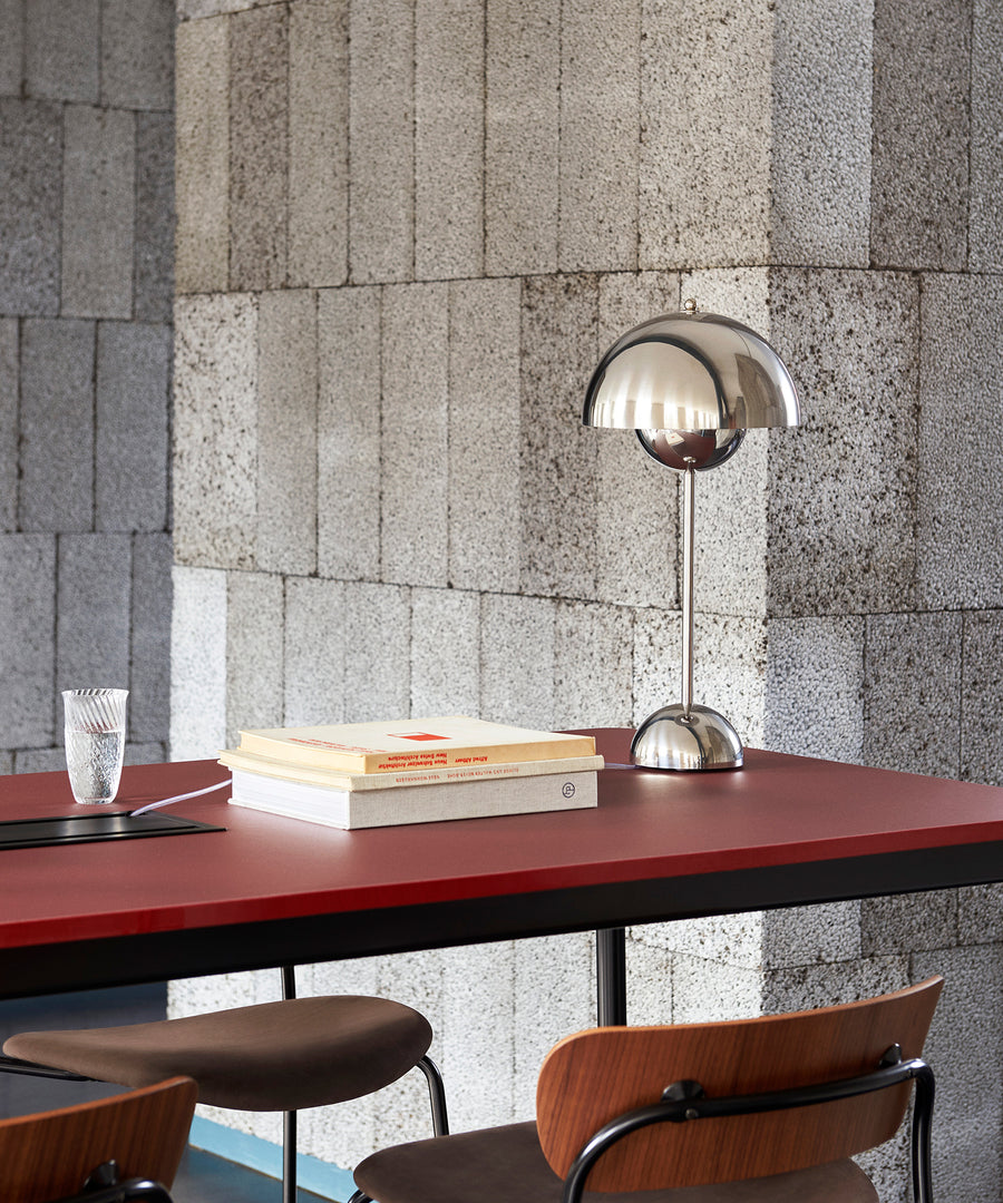 Flowerpot Table Lamp VP3