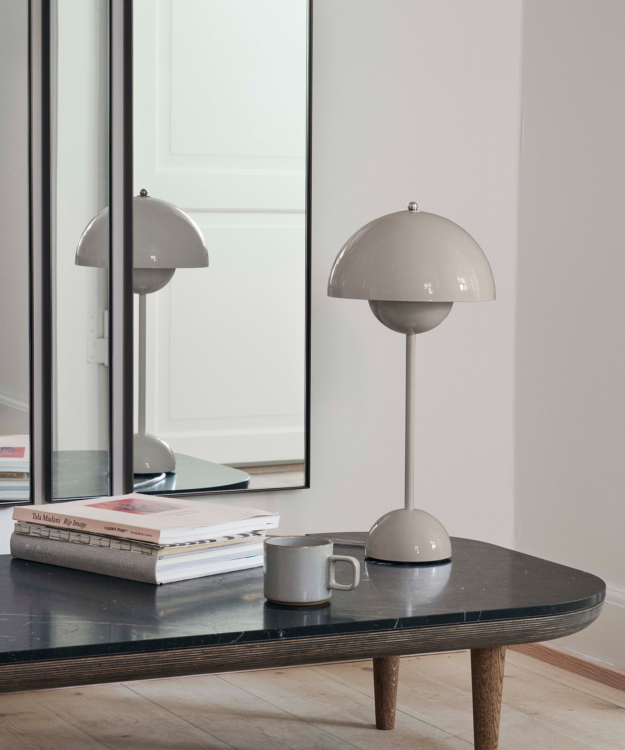 Flowerpot Table Lamp VP3