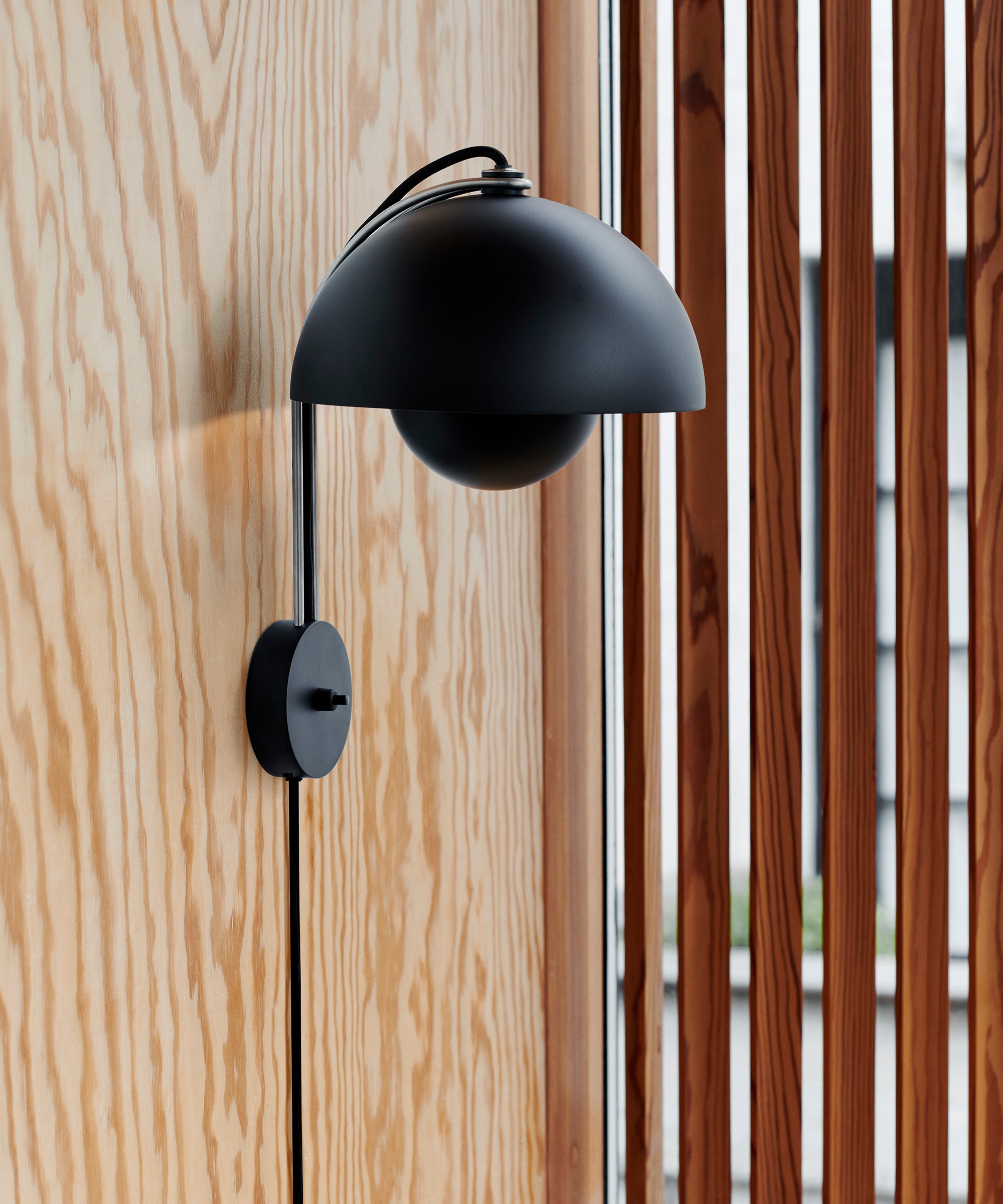 Flowerpot Wall Lamp VP8