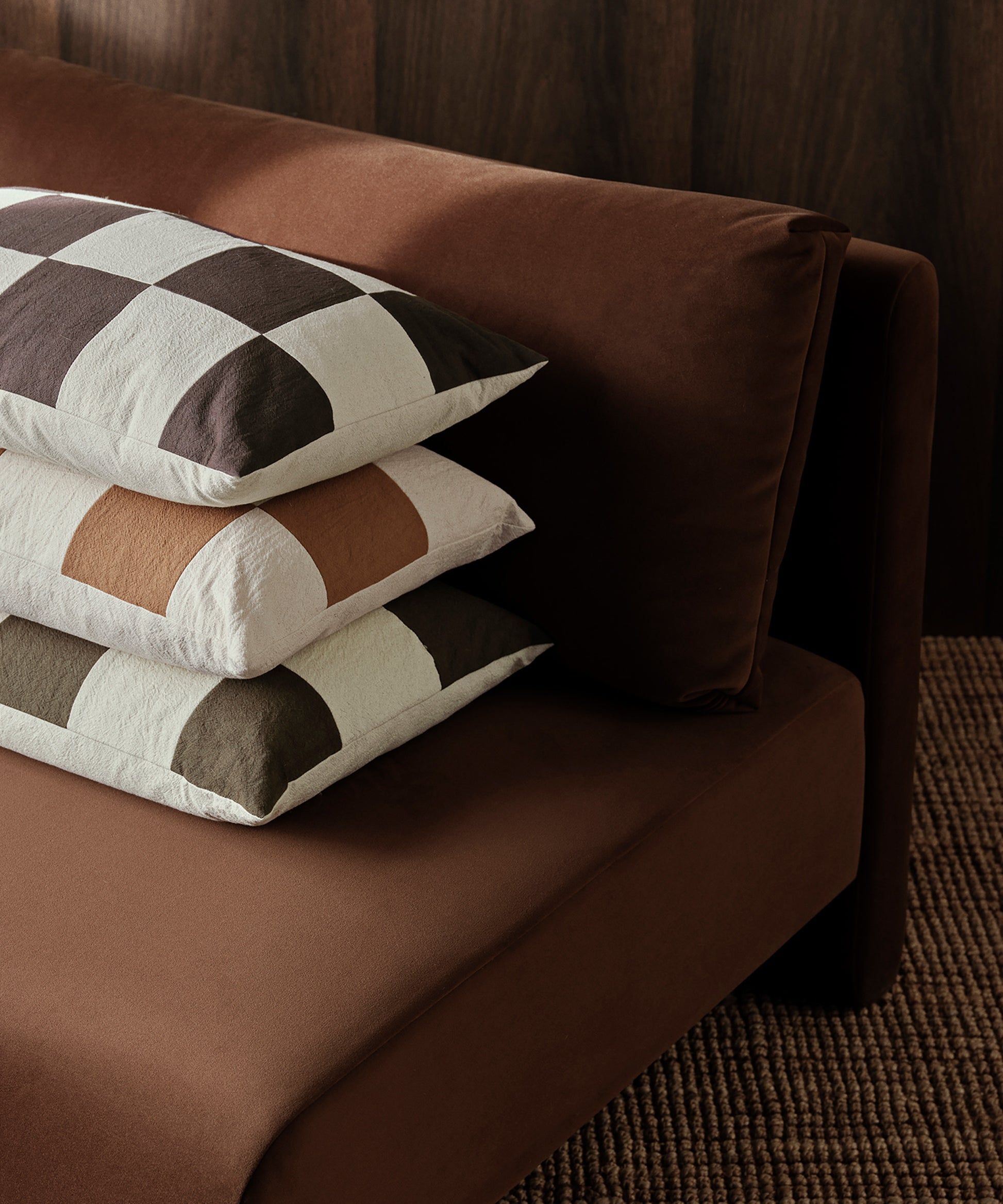 fold-patchwork-cushion-02