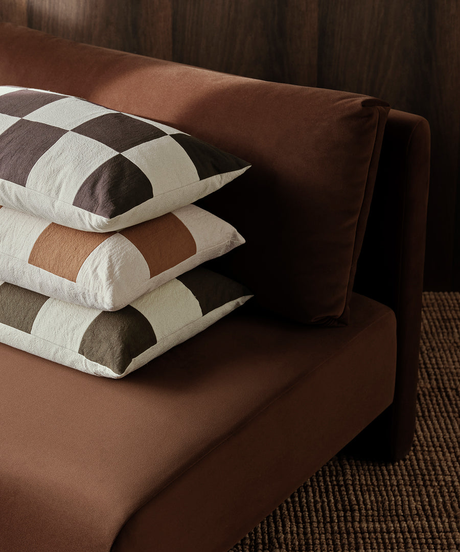 fold-patchwork-cushion-02