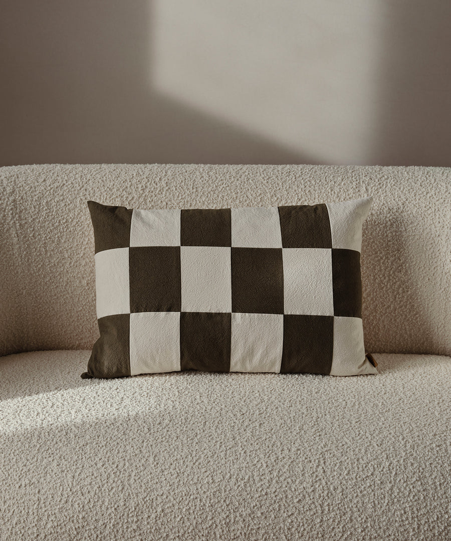 fold-patchwork-cushion-04