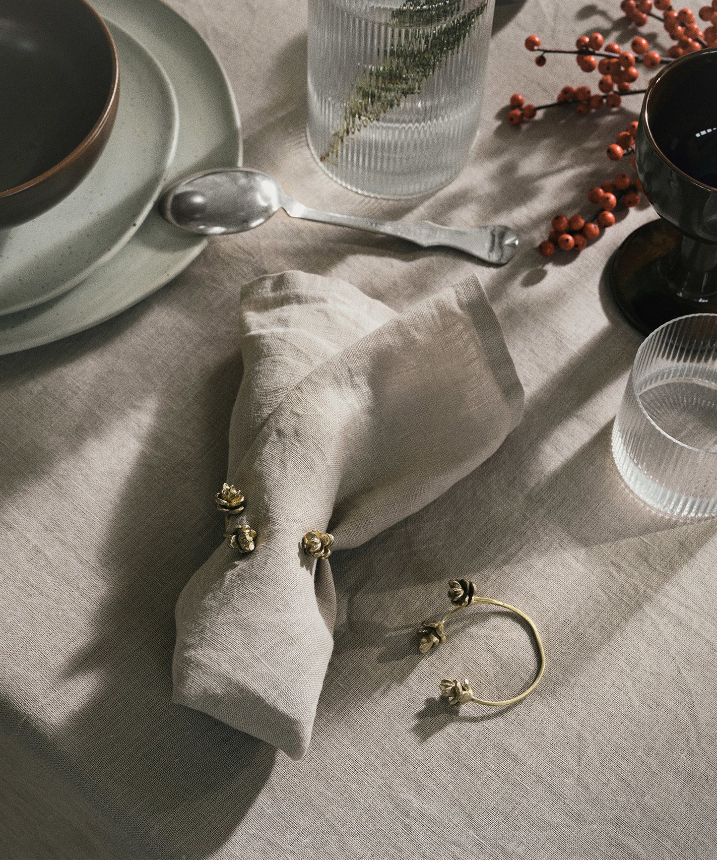 forest-napkin-rings-set-of-4-03