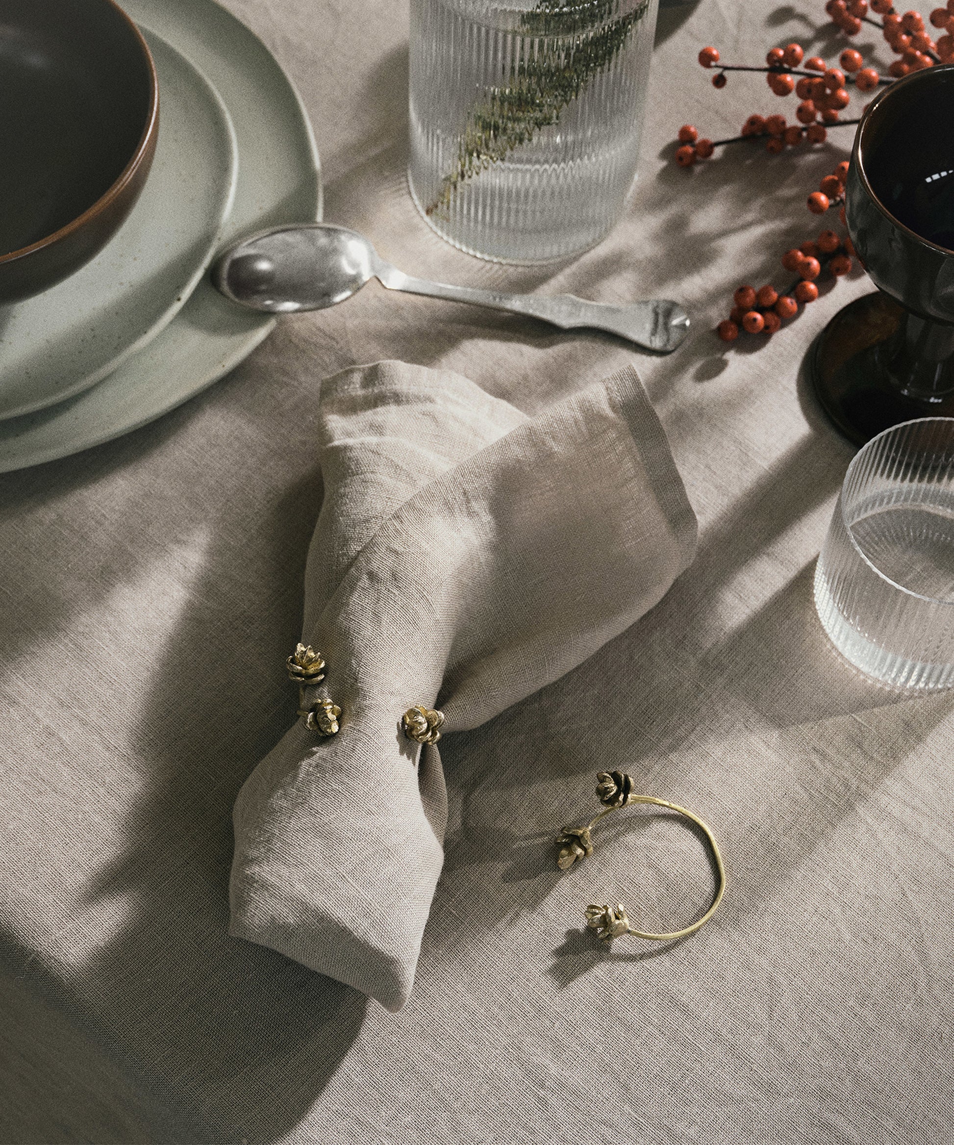 forest-napkin-rings-set-of-4-03