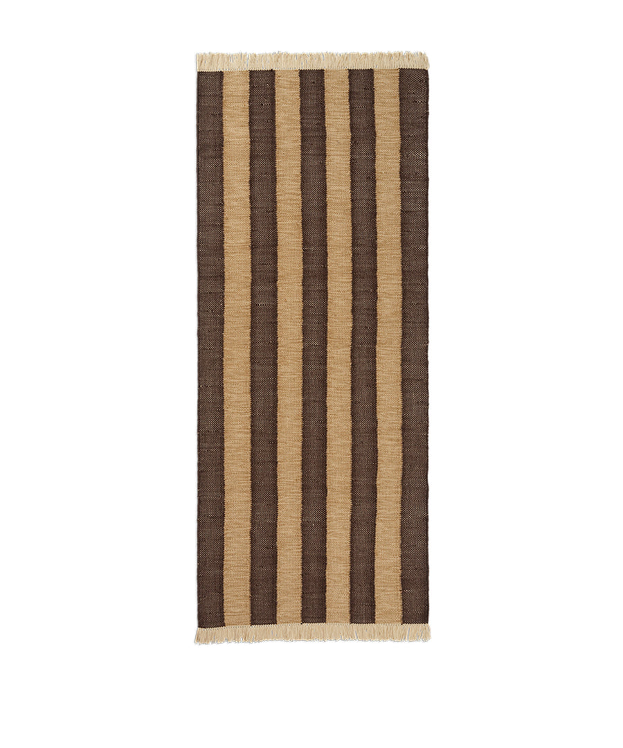 ives-runner-1104269049