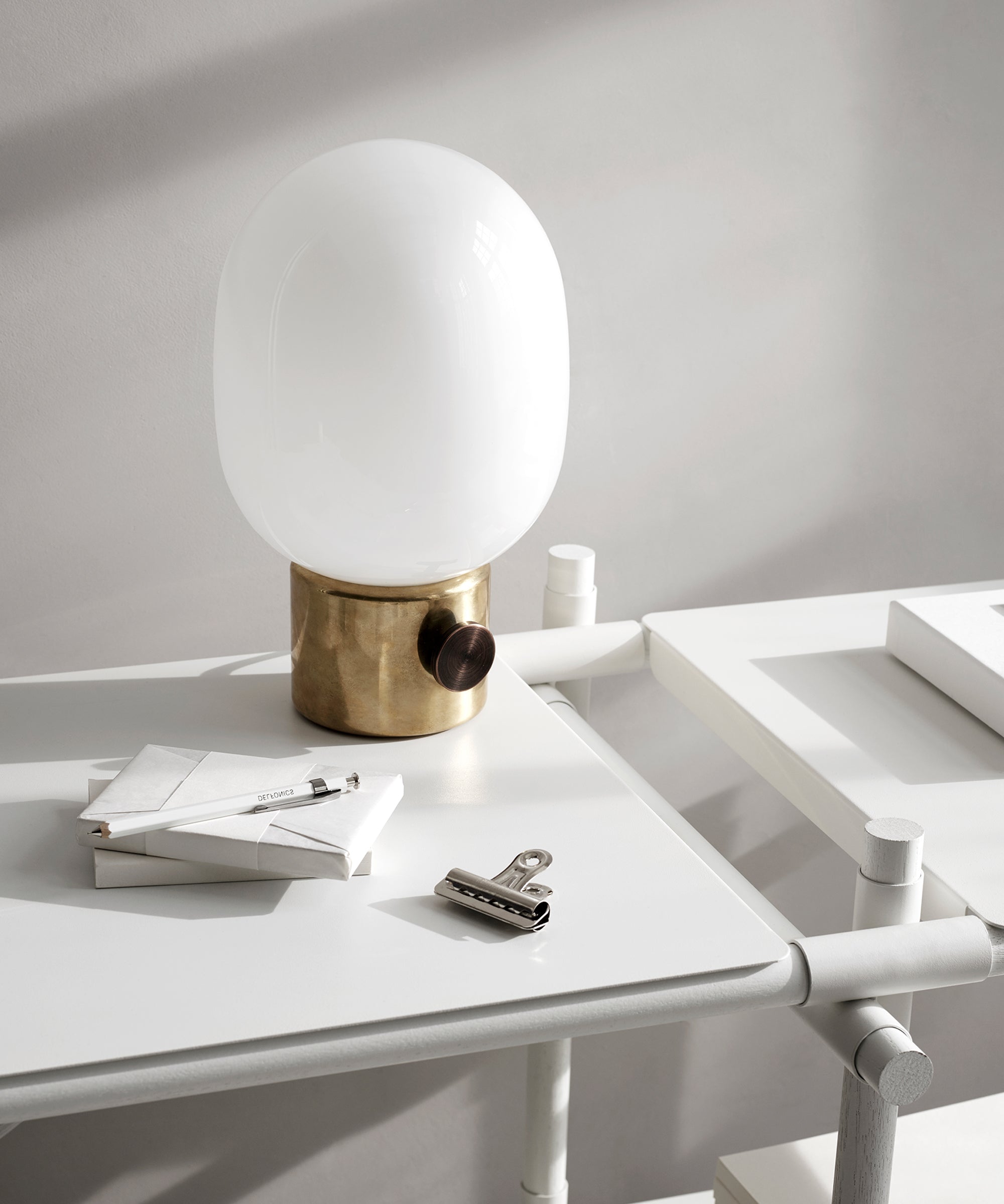 JWDA Metallic Table Lamp