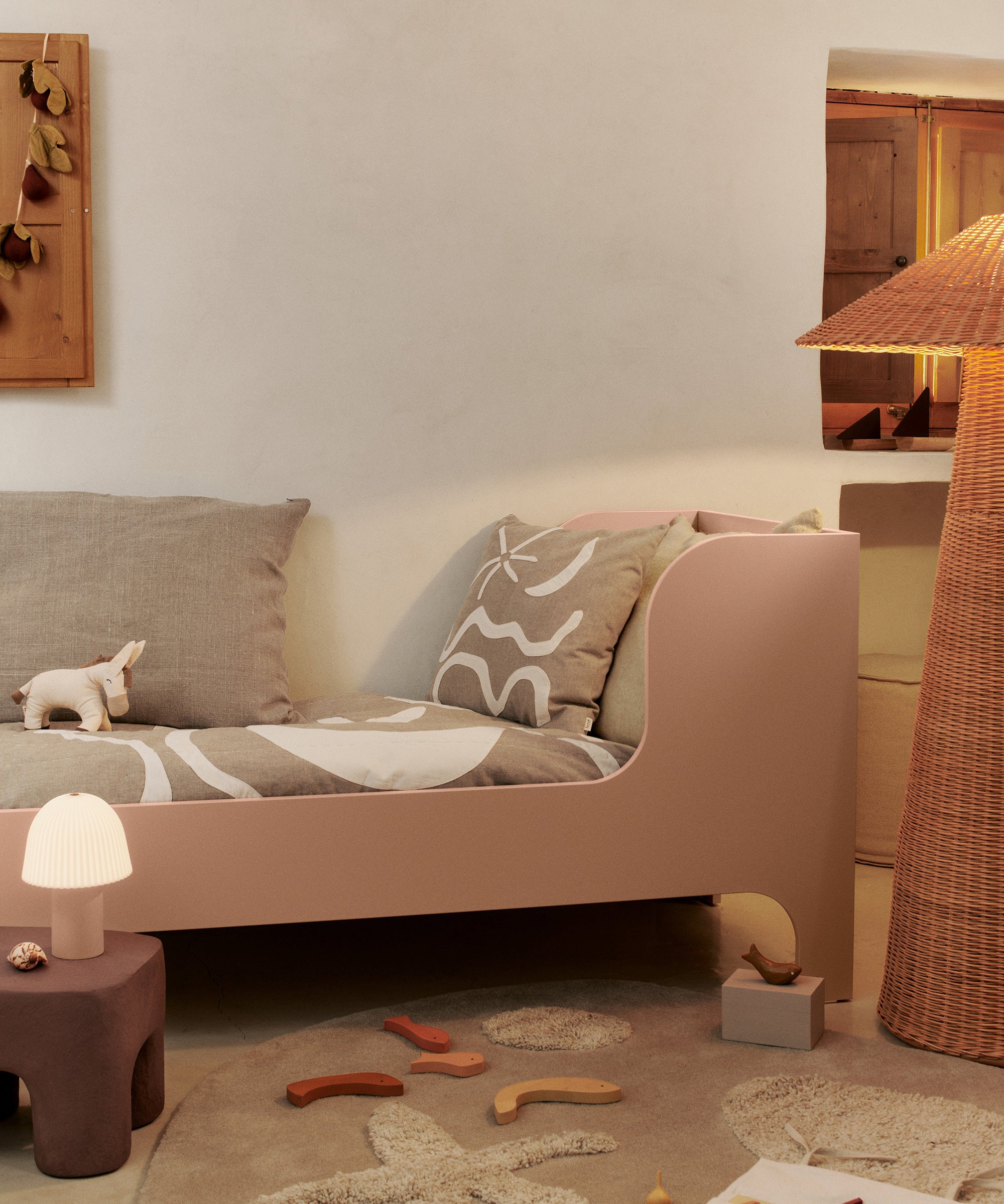 Kove Applique Cushion