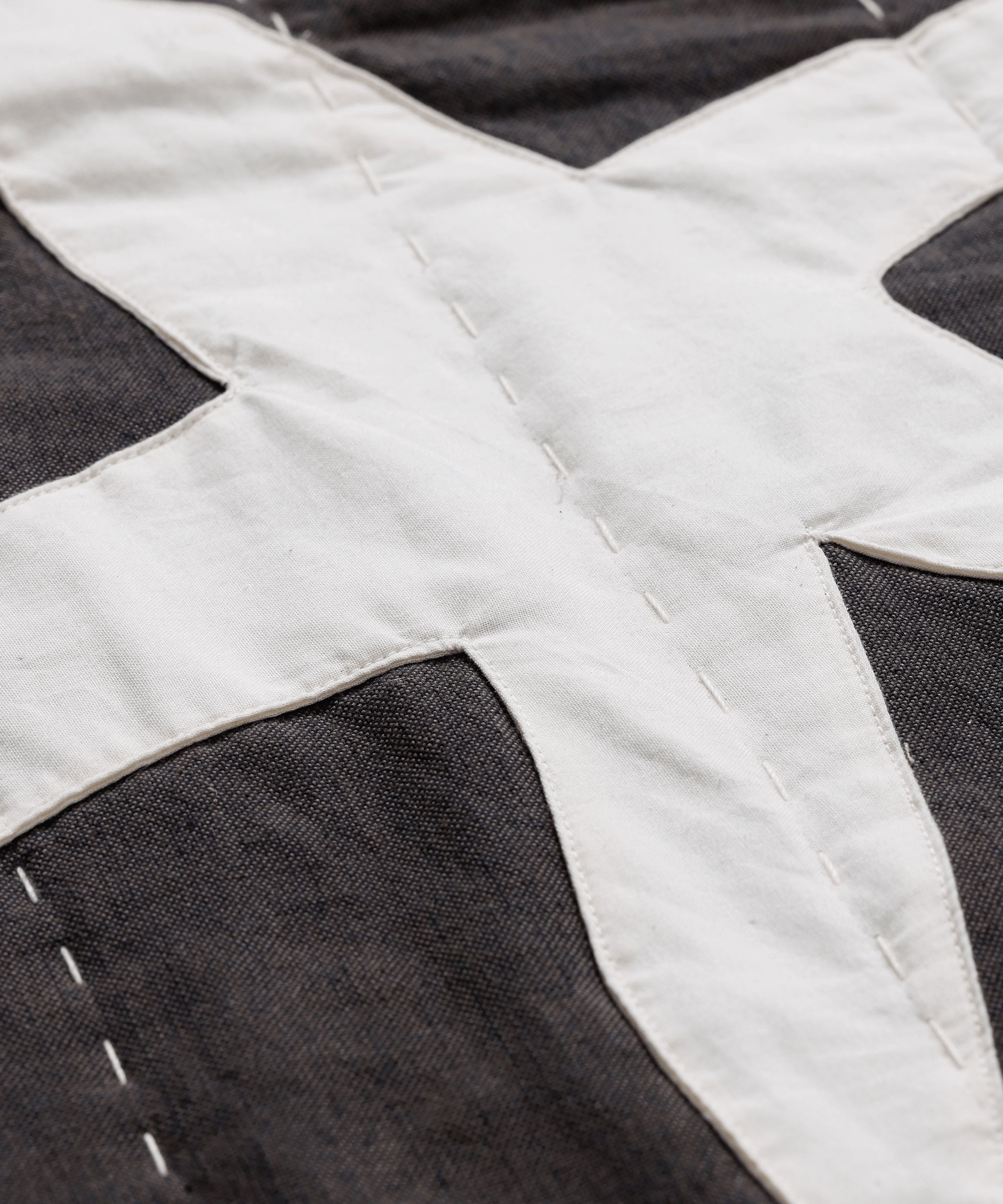 Kove Applique Quilted Blanket