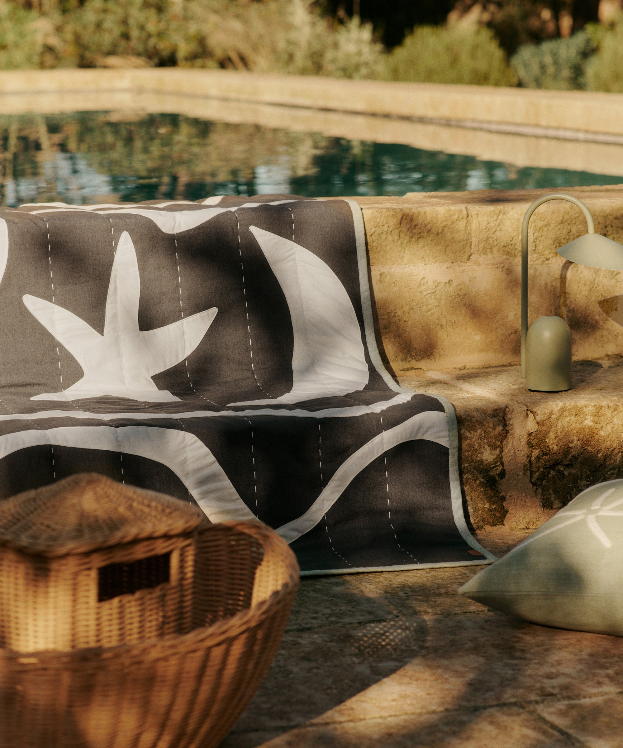 Kove Applique Quilted Blanket