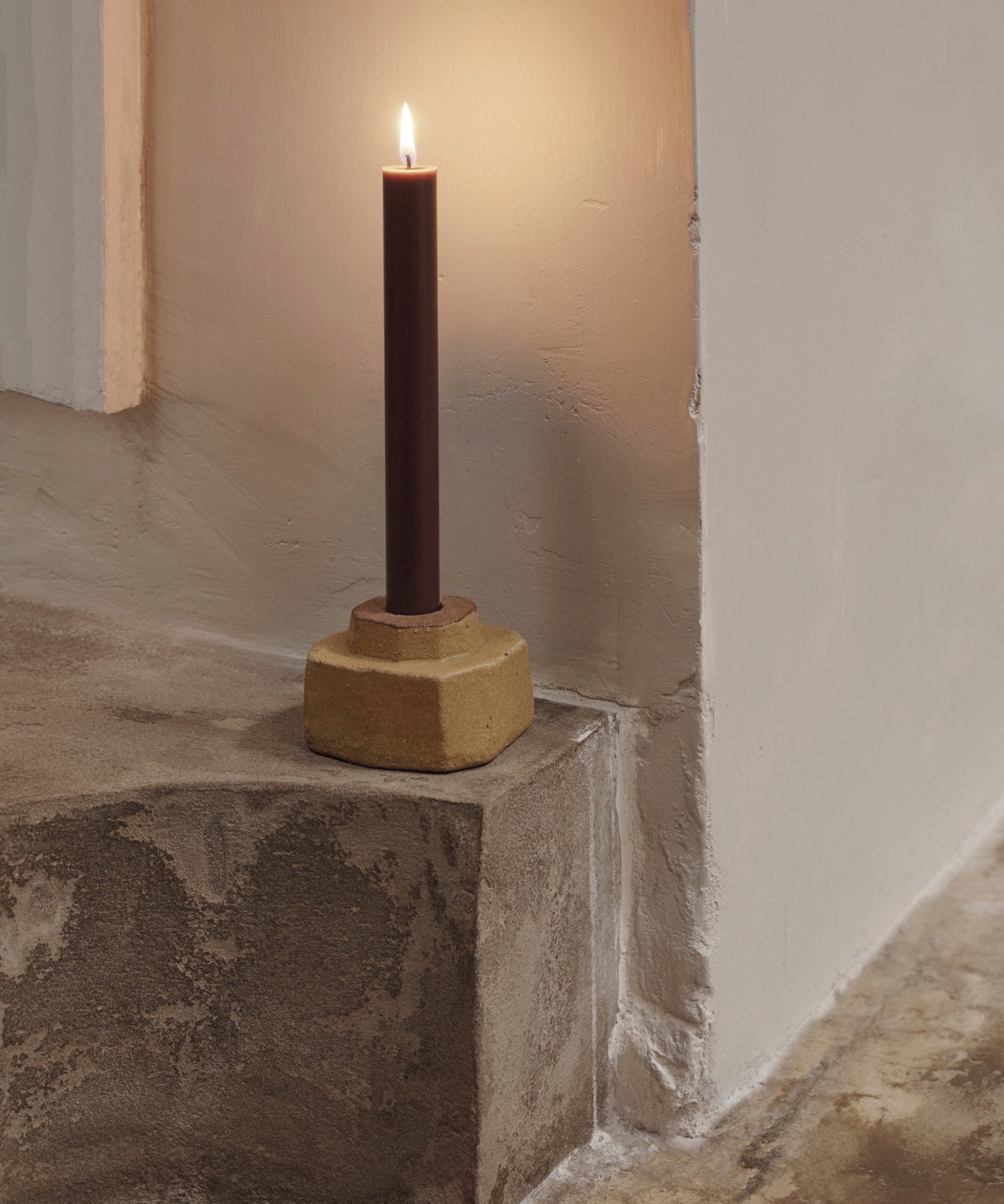 Kurinu Candle Holder