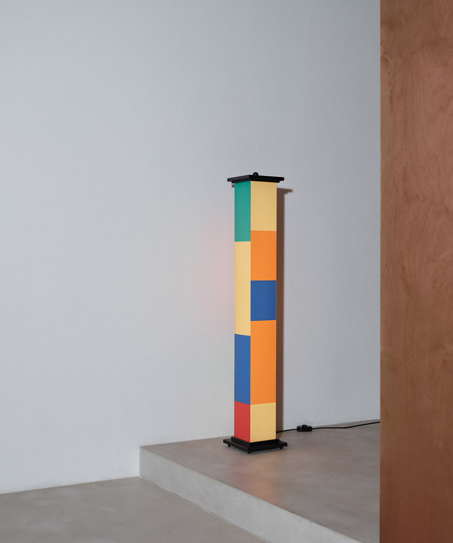 La Bella Durmiente Floor Lamp