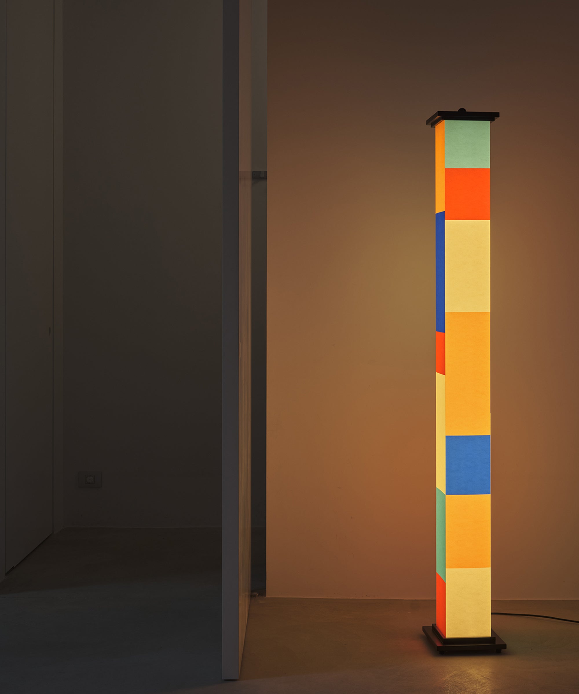 La Bella Durmiente Floor Lamp