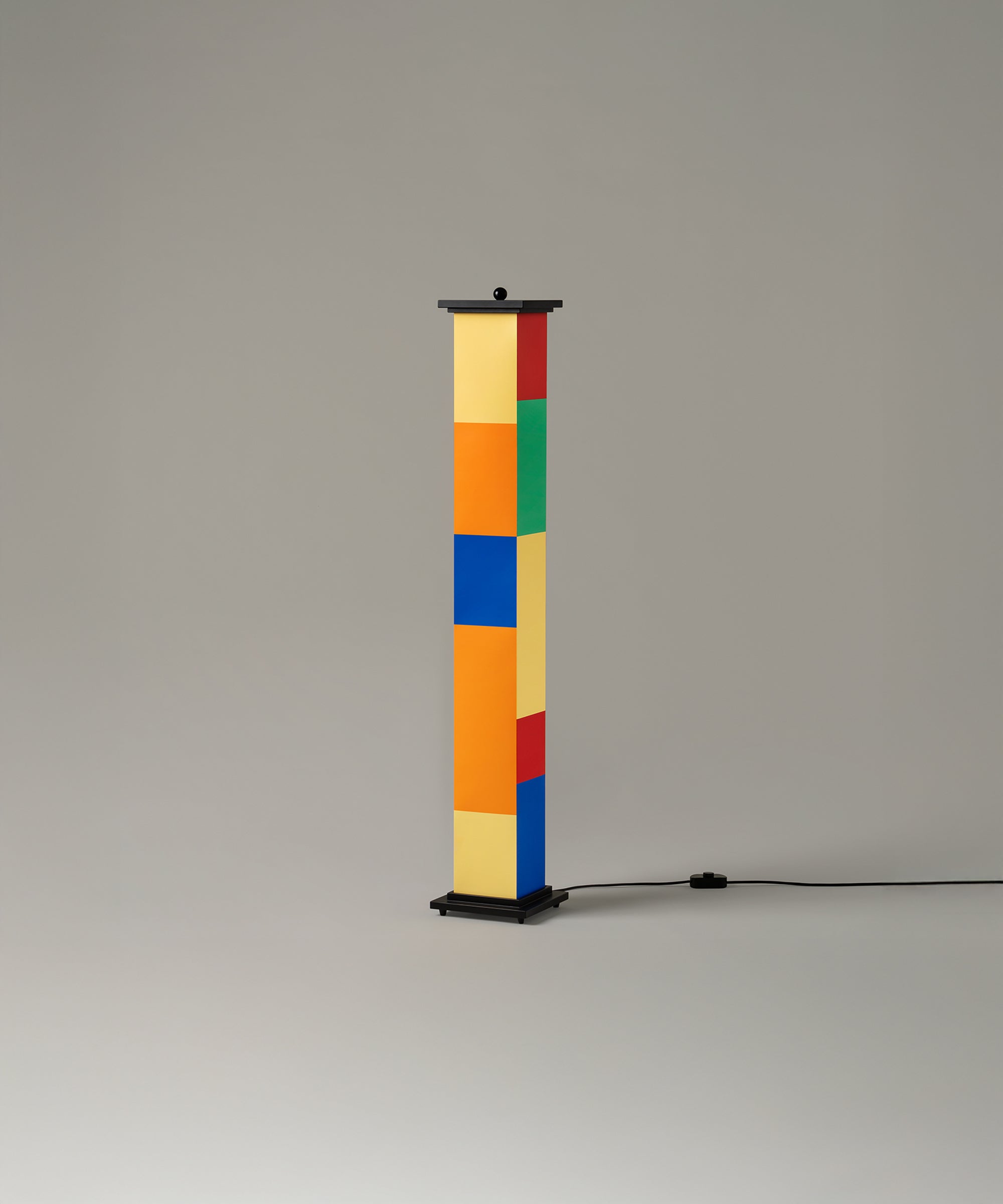 La Bella Durmiente Floor Lamp