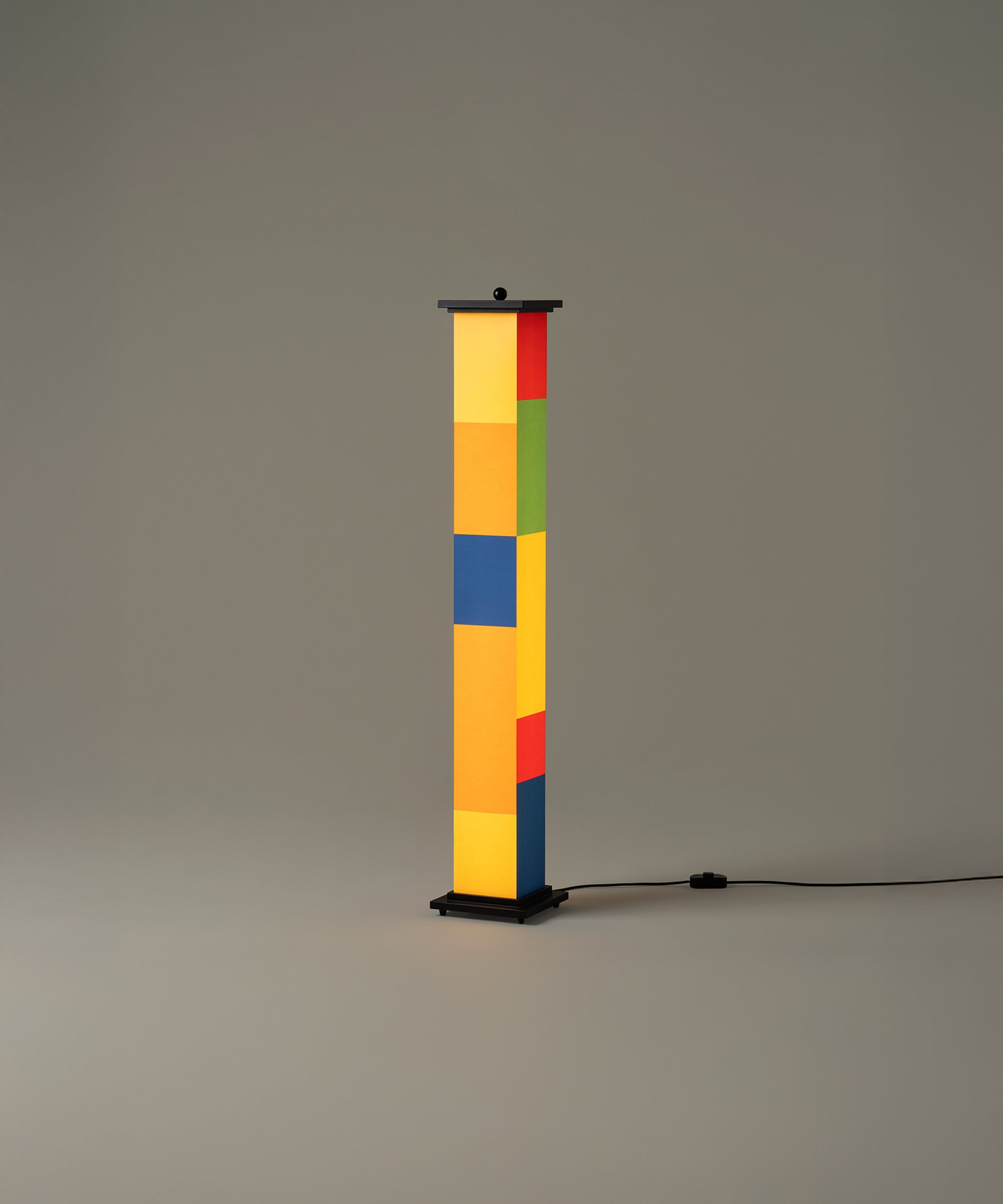 La Bella Durmiente Floor Lamp