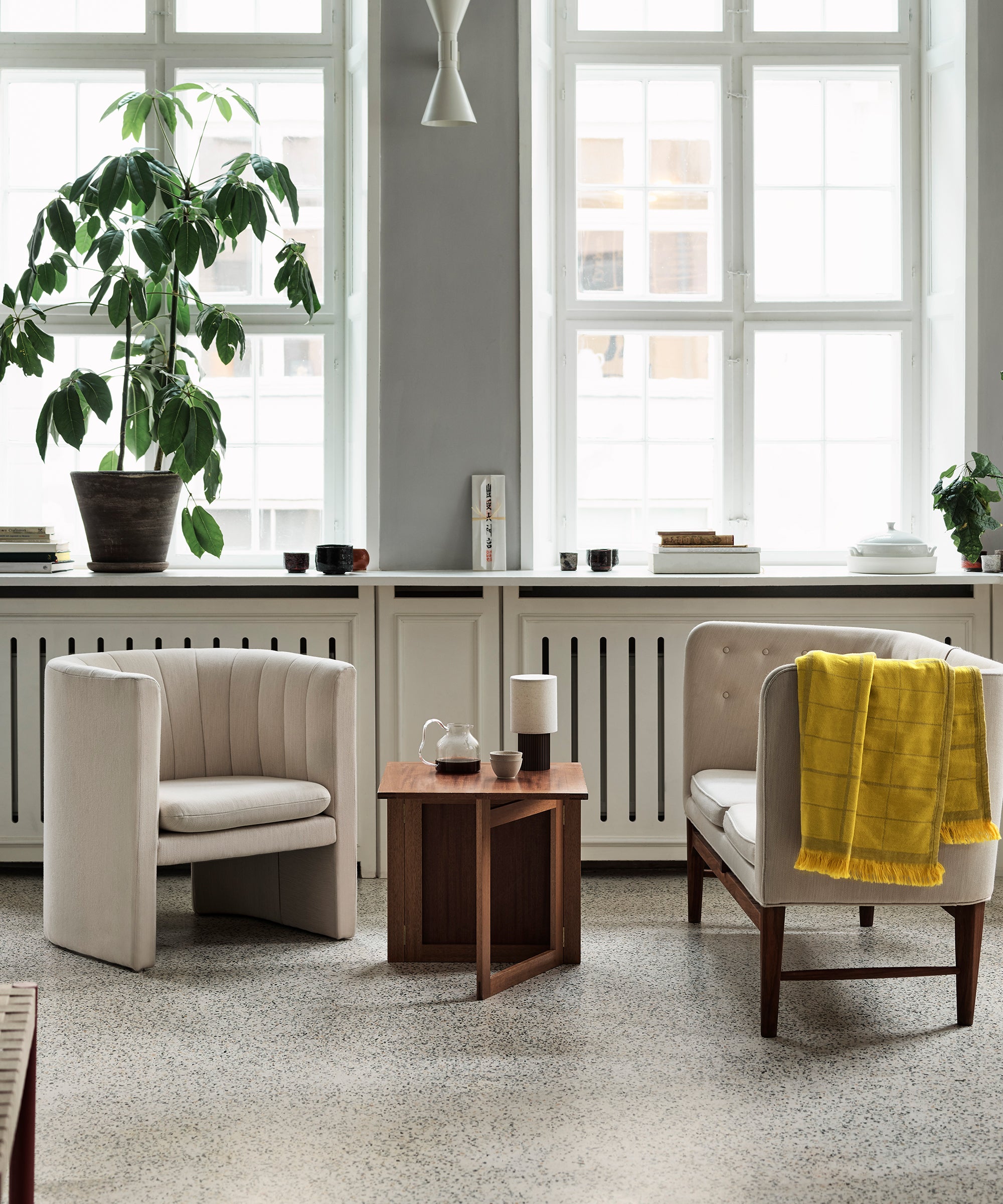 Manhattan Portable Lamp SC52