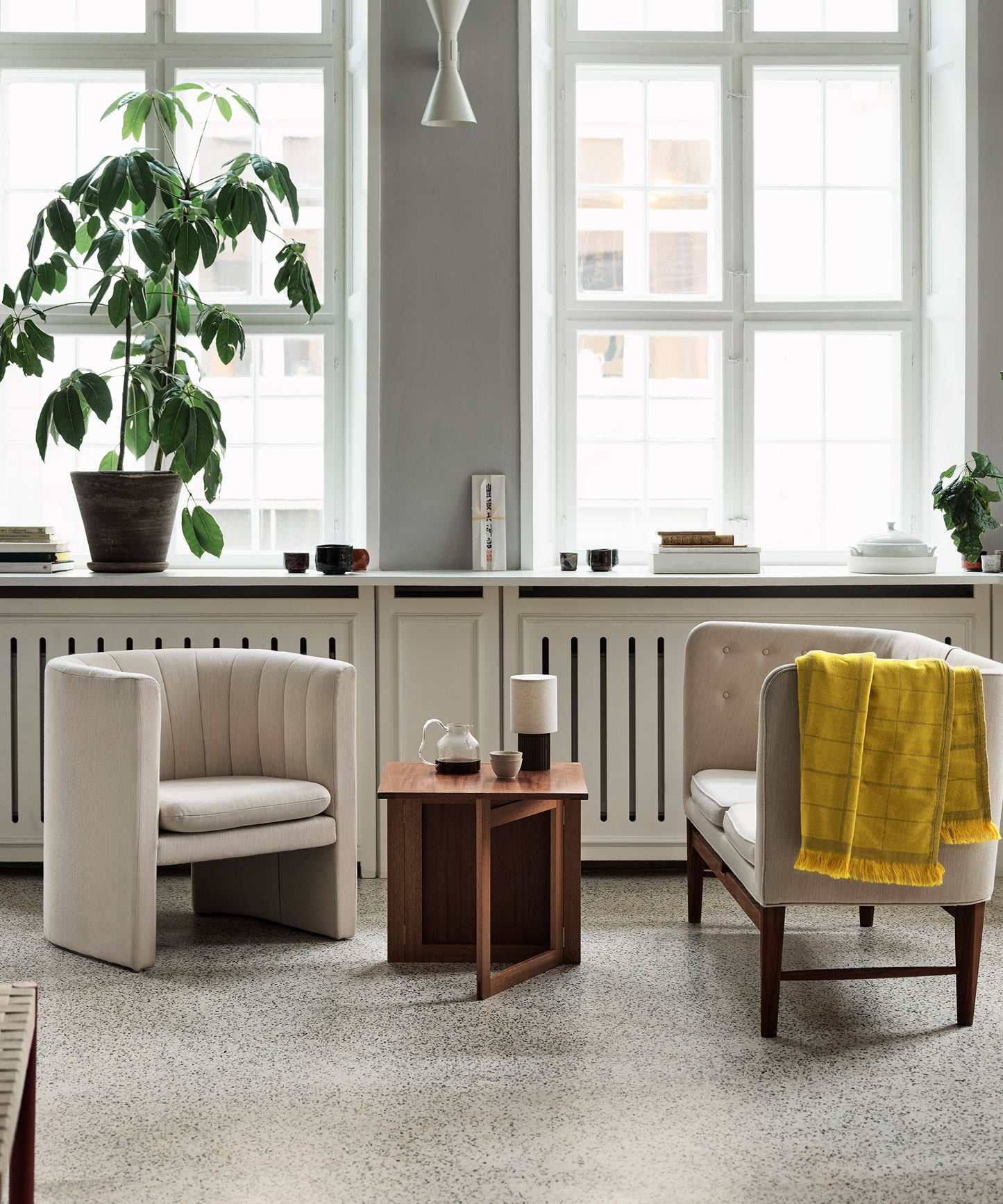 Manhattan Portable Lamp SC52