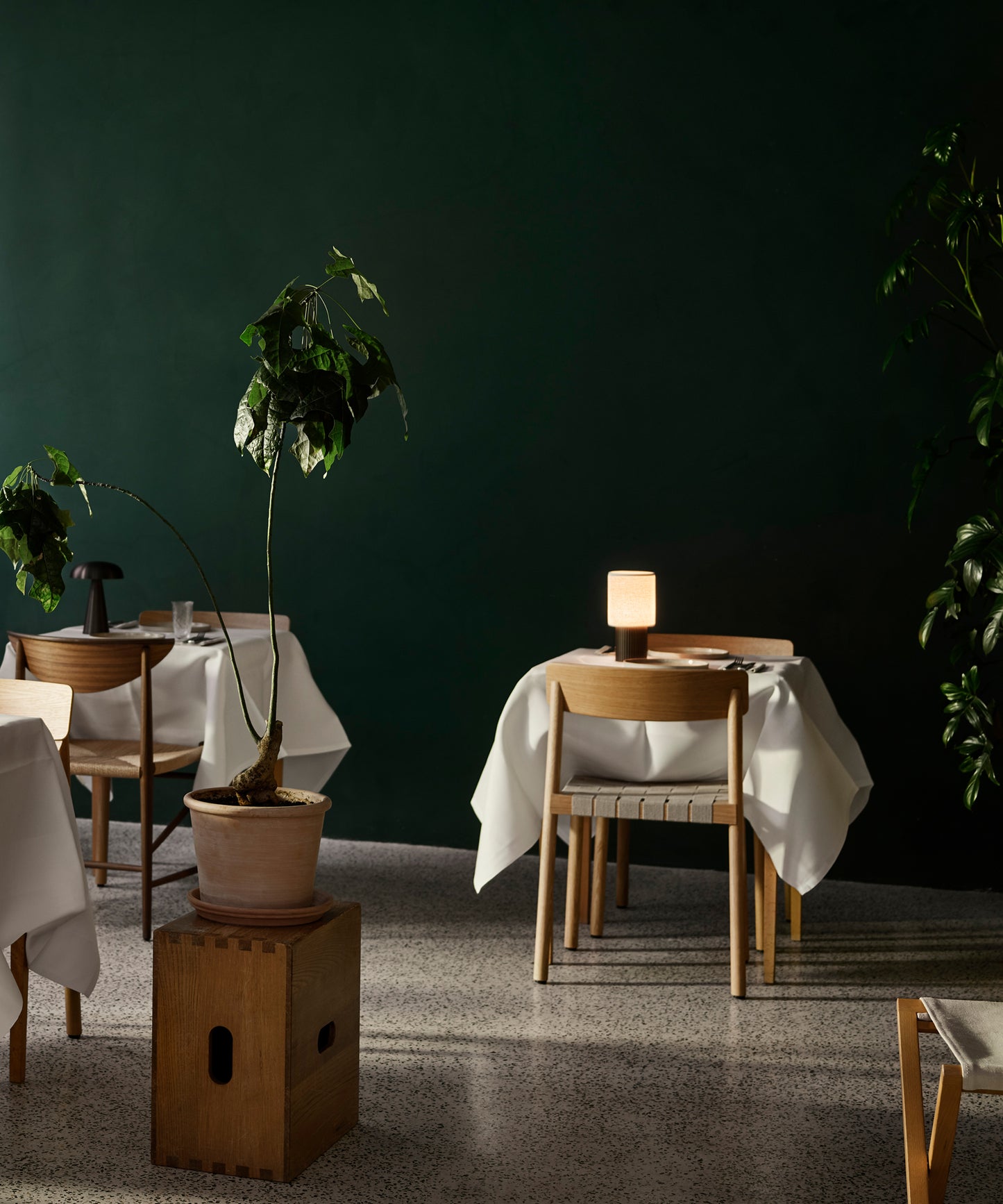 Manhattan Portable Lamp SC52